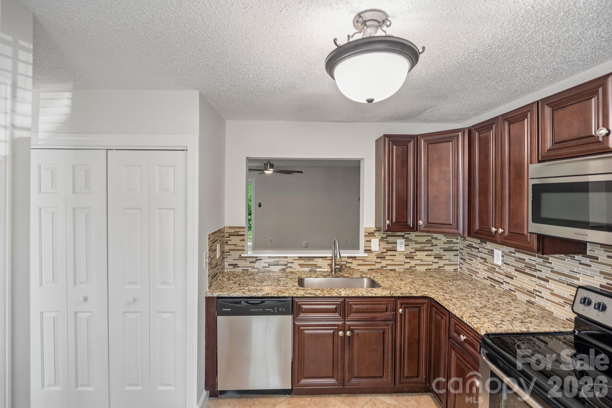 Pheasant Knoll - Residential