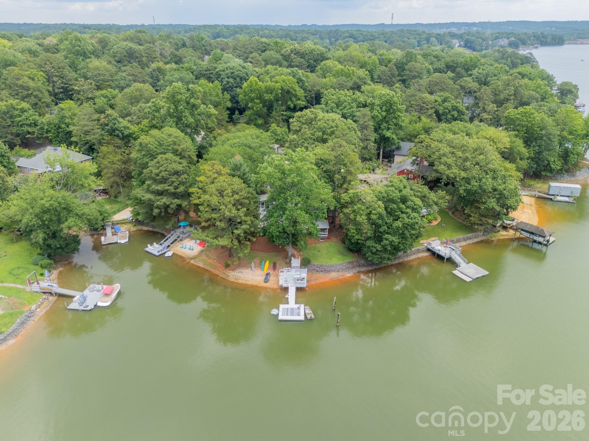Tega Cay - Residential