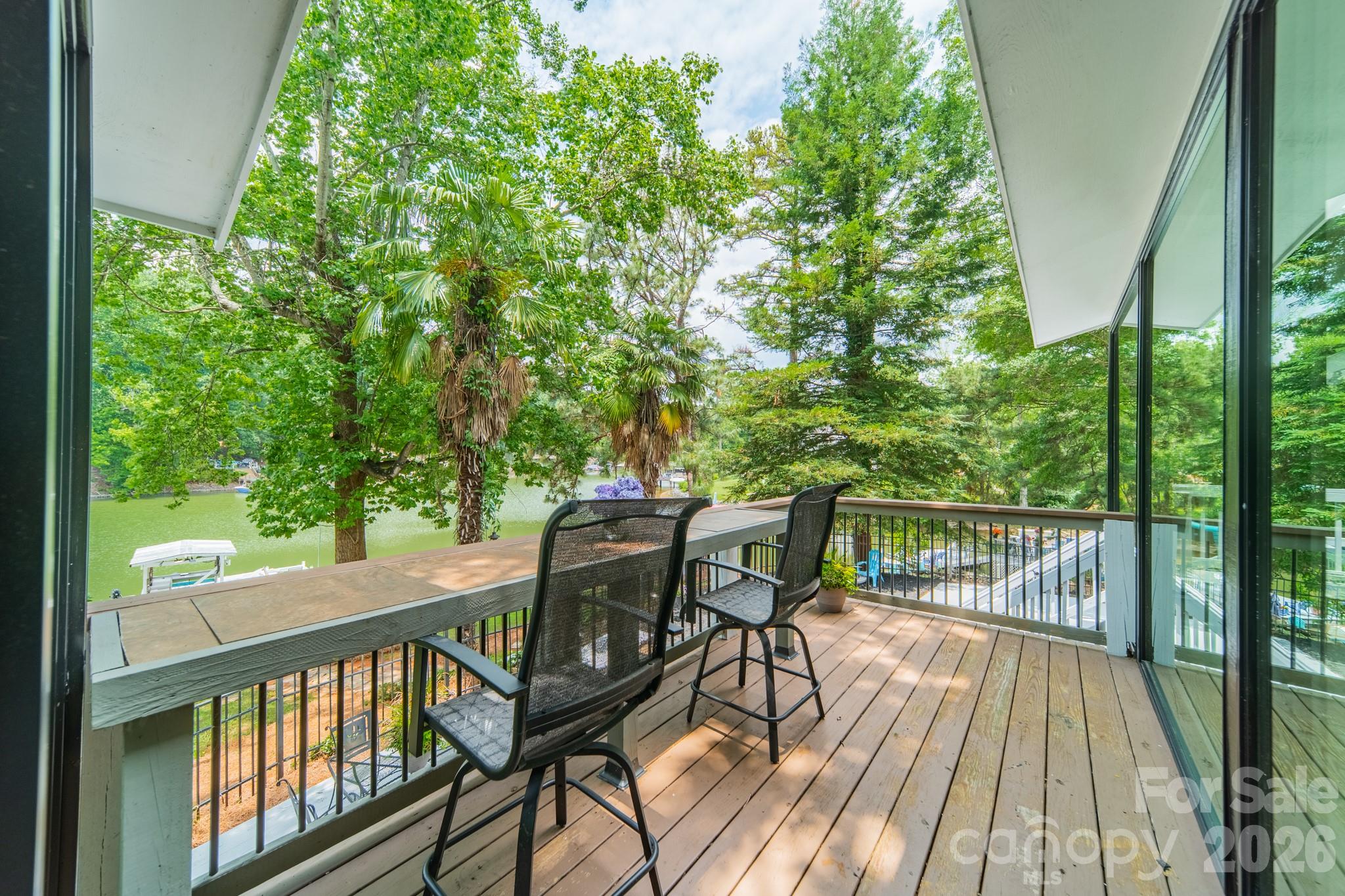 Tega Cay - Residential