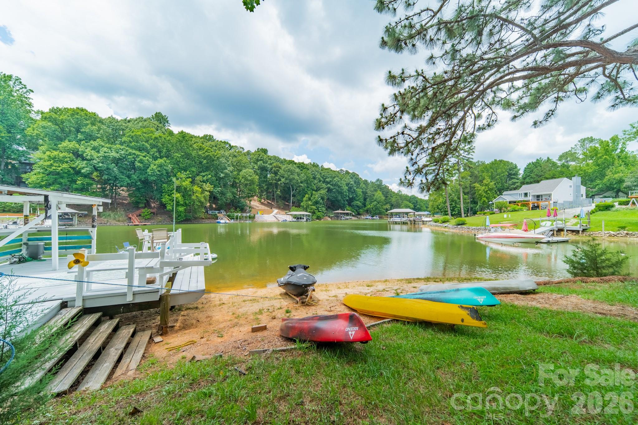 Tega Cay - Residential