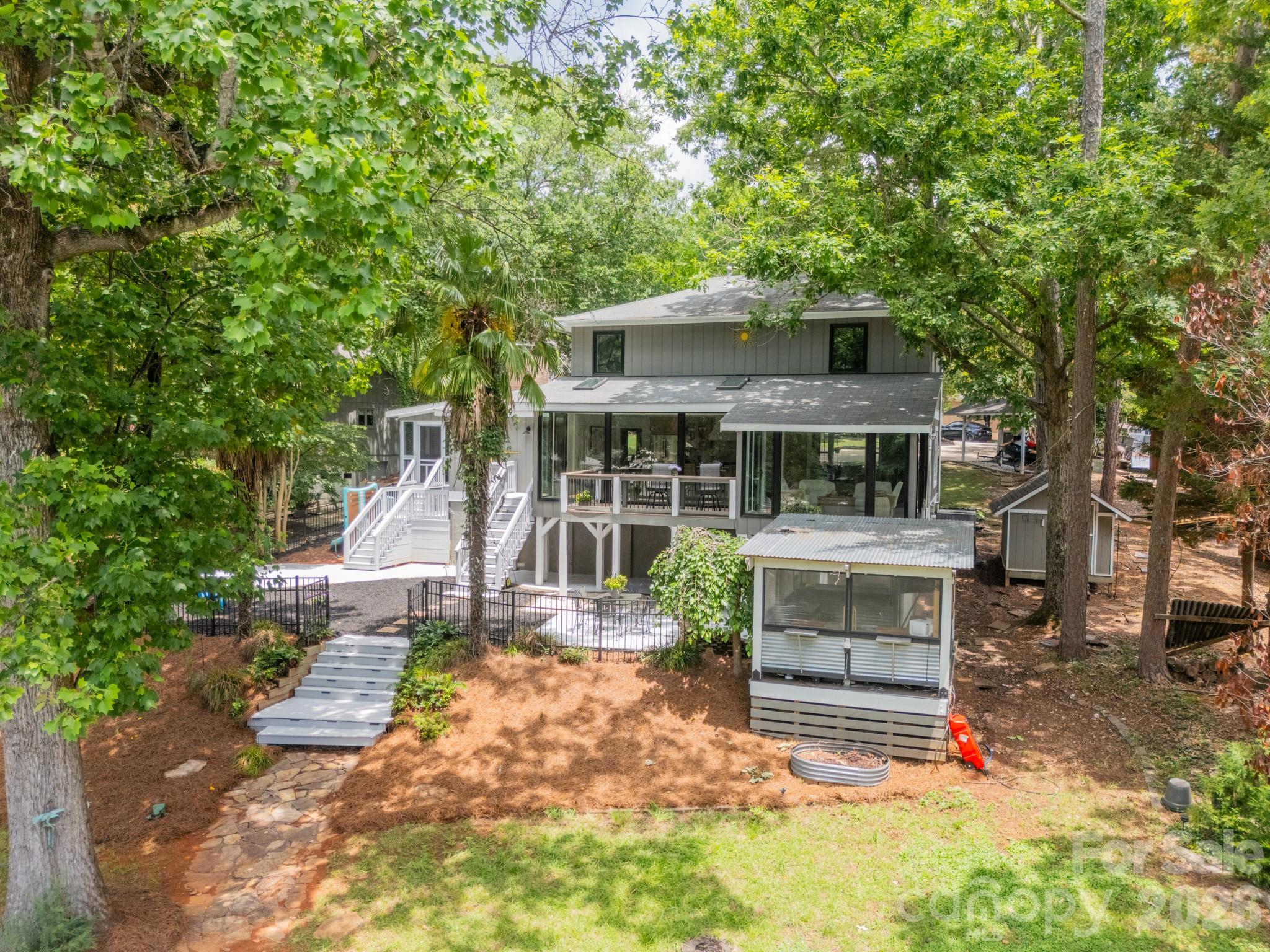 Tega Cay - Residential