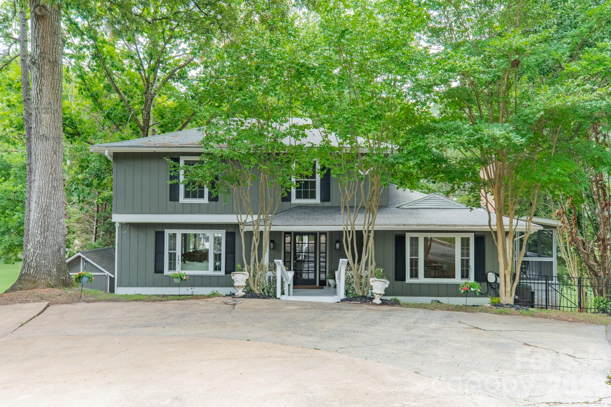 Tega Cay - Residential