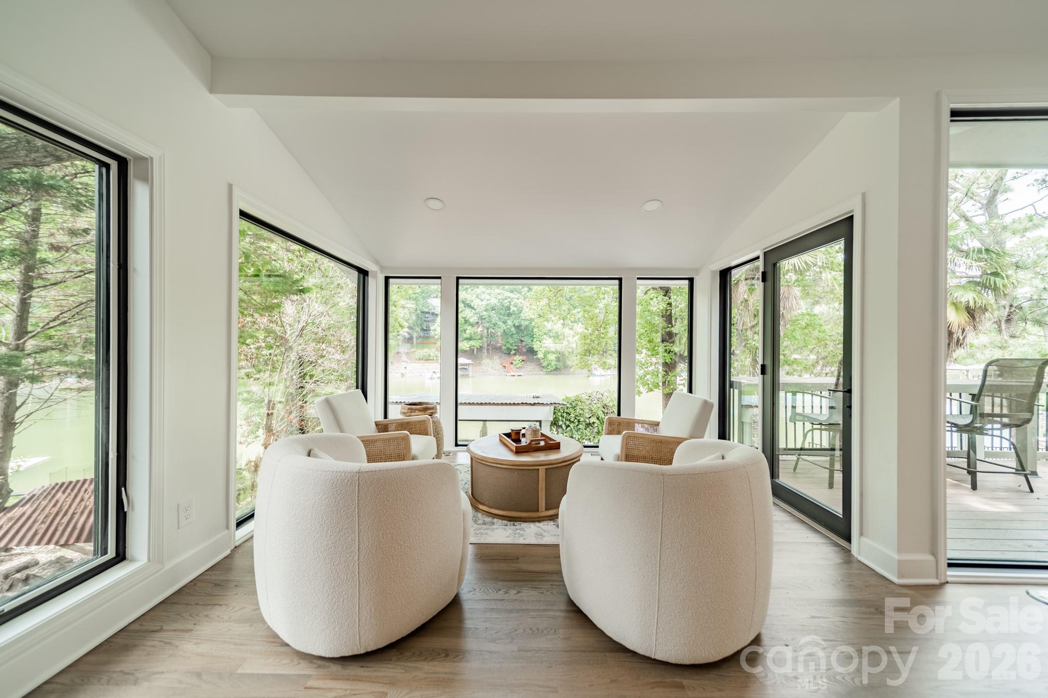 Tega Cay - Residential