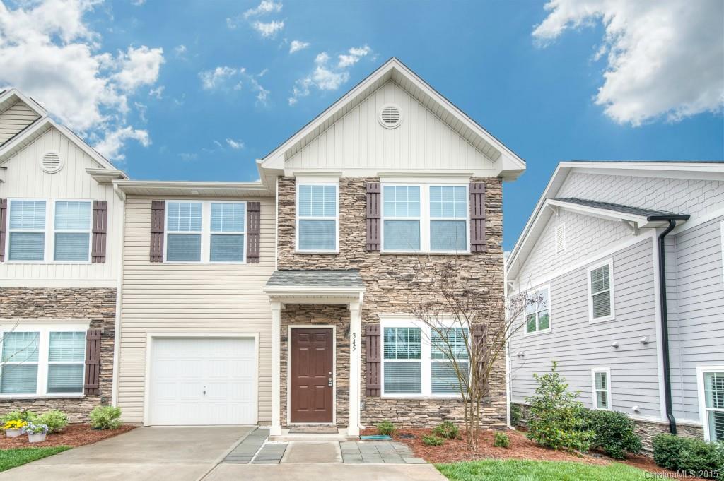 Charming end-unit townhome in gated Lake Wylie community. New paint throughout. 
Large great room, study, and open kitchen with formal dining/flex space on main level. 
Granite counters, tile backsplash and hardwood flooring in kitchen. Custom built ins for storage. 
Bedrooms,loft/flex space and laundry on upper level. Granite counters in bathrooms with walk in closet off master.
