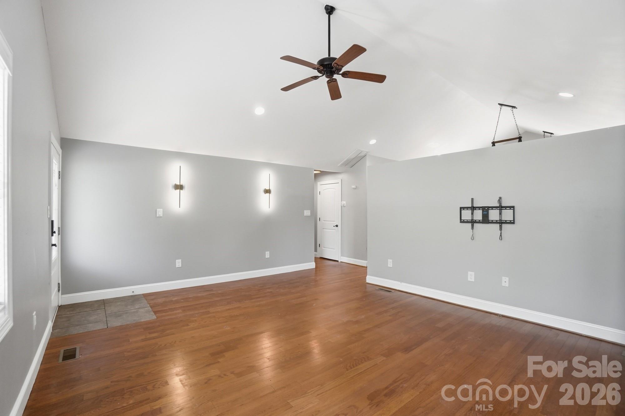 Hickory Hills - Residential