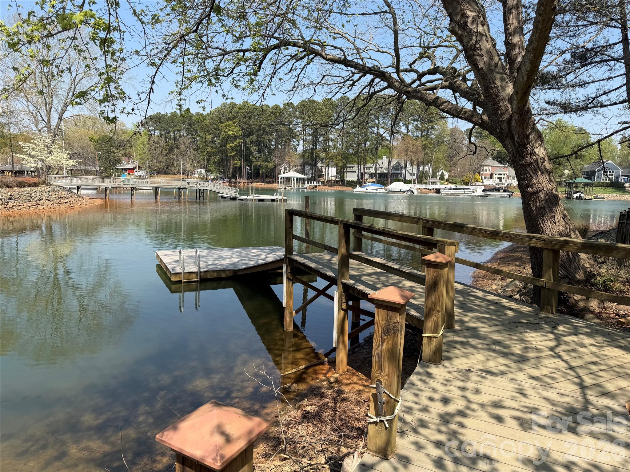 Hickory Hills - Residential