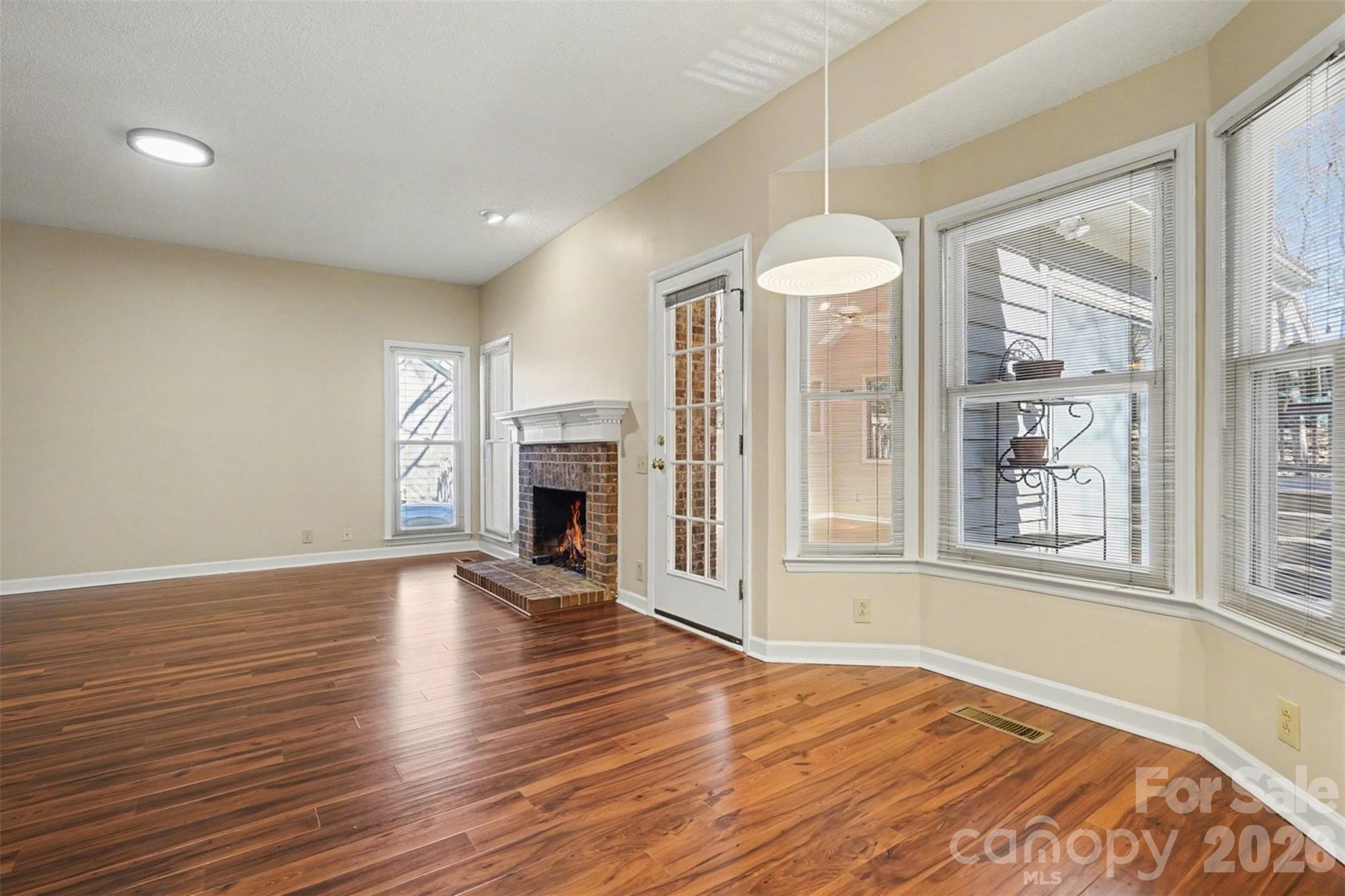 Wing Pointe - Residential