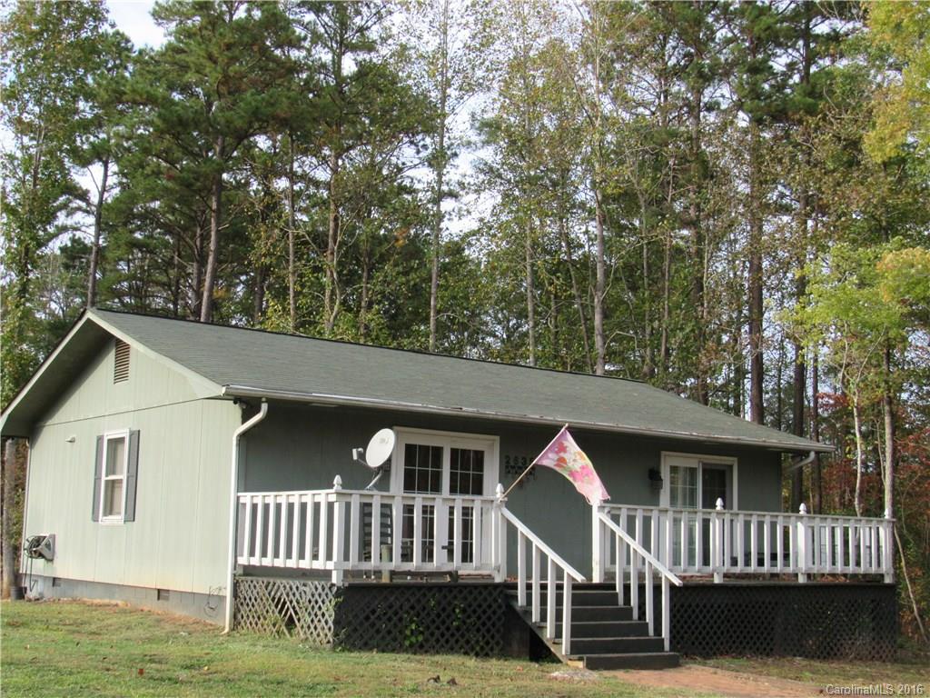 Country - Lake Living at its' best.  Charming hide away sitting on over 2 acres. Bufford area.

Fishing and hunting.  Nice size porch for relaxing.  

Best of both worlds, convenient to everything, yet private.