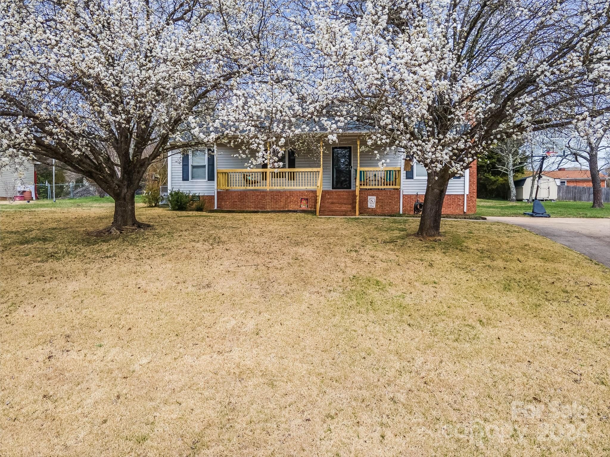 Fallsview Estates - Residential