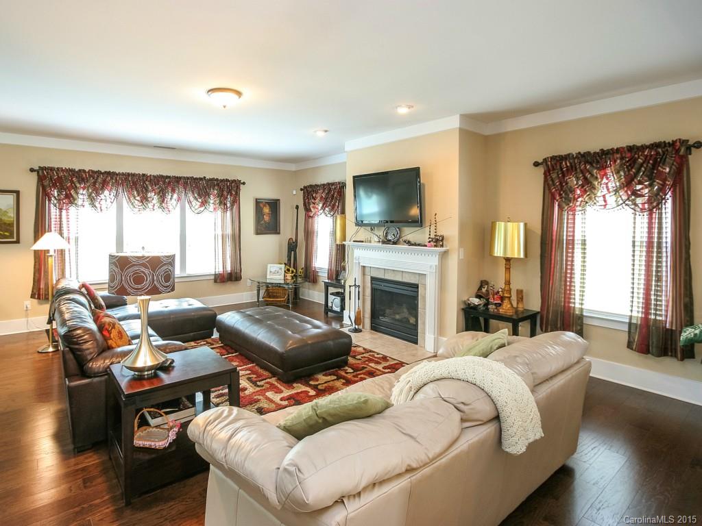 Lake Ridge - Residential