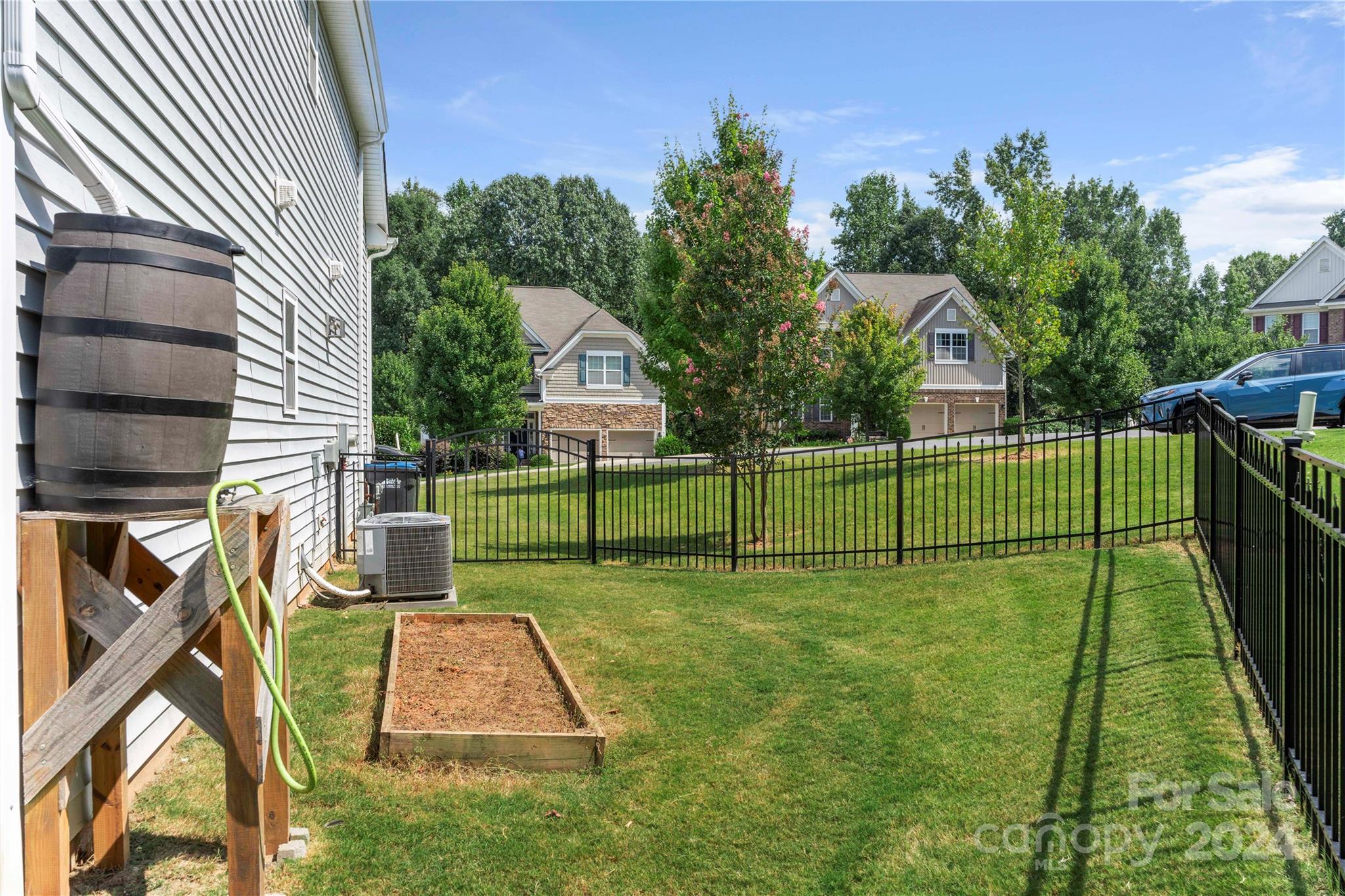 Lakebridge - Residential