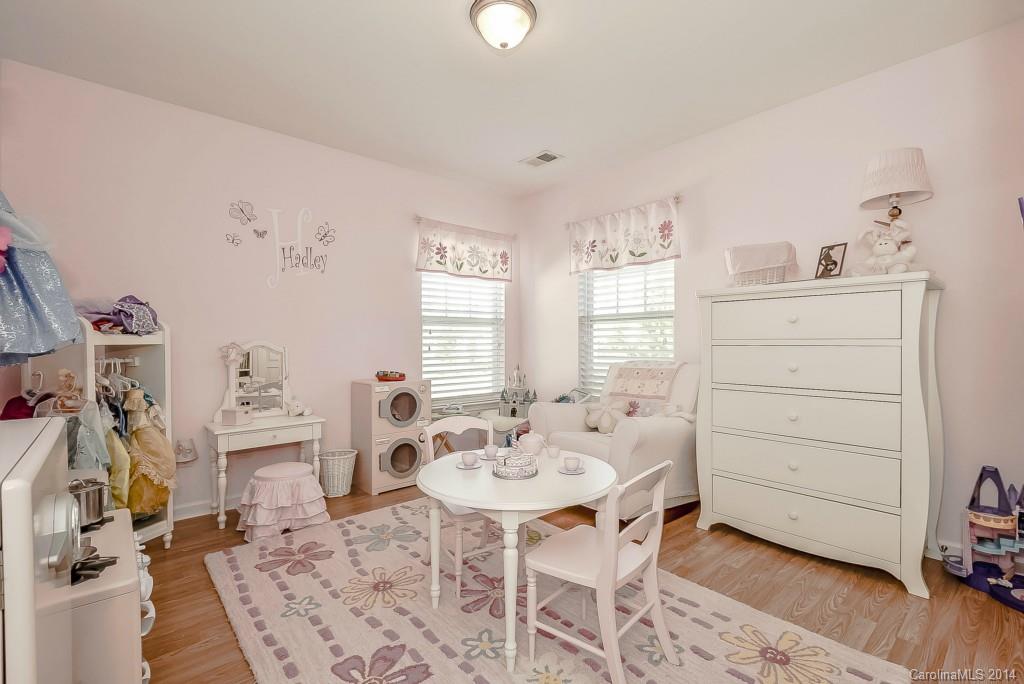 Ridge Pointe - Residential