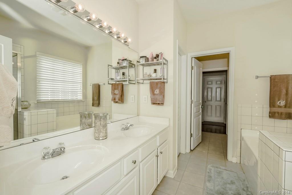 Ridge Pointe - Residential