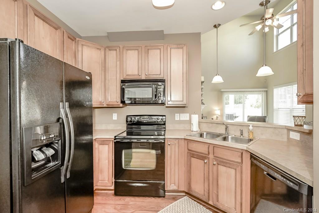 Ridge Pointe - Residential
