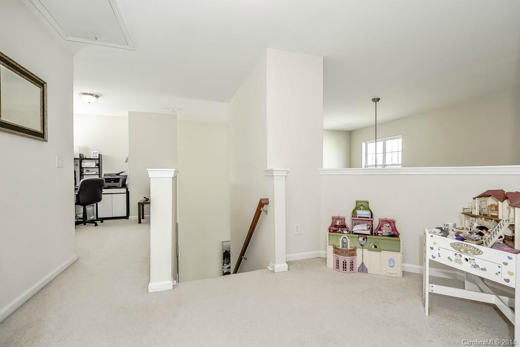 Ridge Pointe - Residential