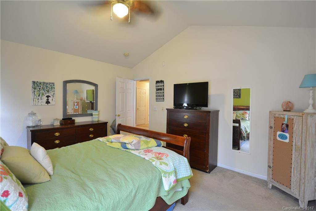 Longview Oaks - Residential