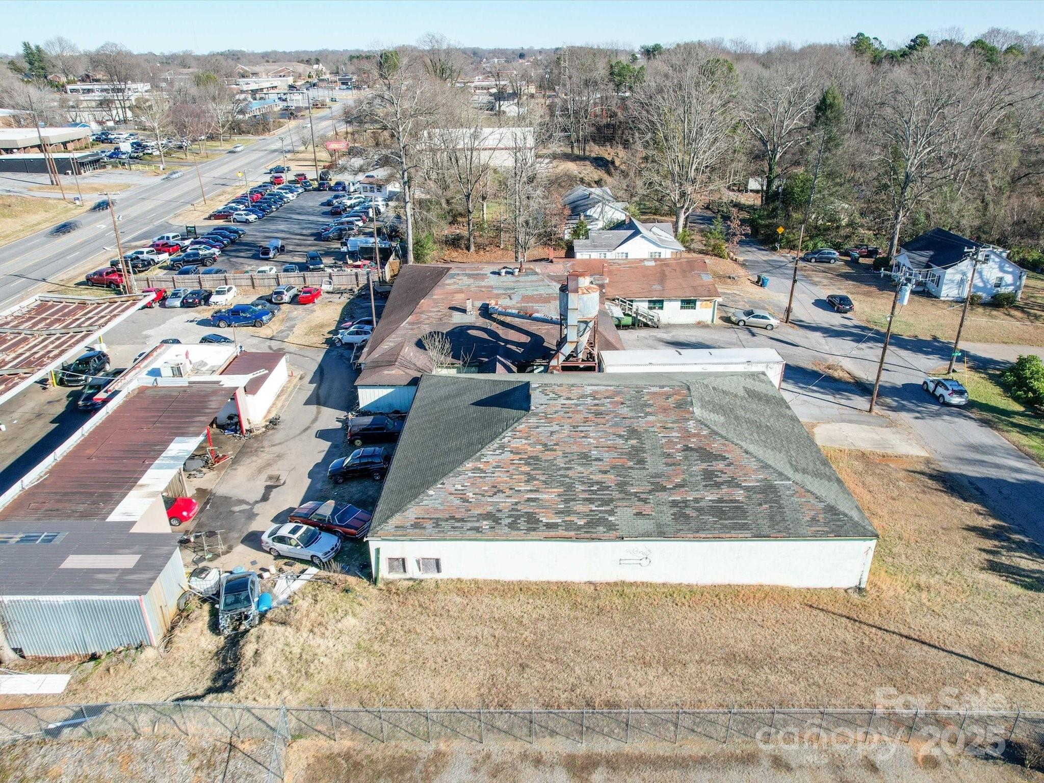5120 Sq Ft Warehouse Building in Good Area.  Easy Access off Hwy 70.  Currently Being Used As Warehouse.
C 2 Zoning Allows for MANY Business Opportunities!!!