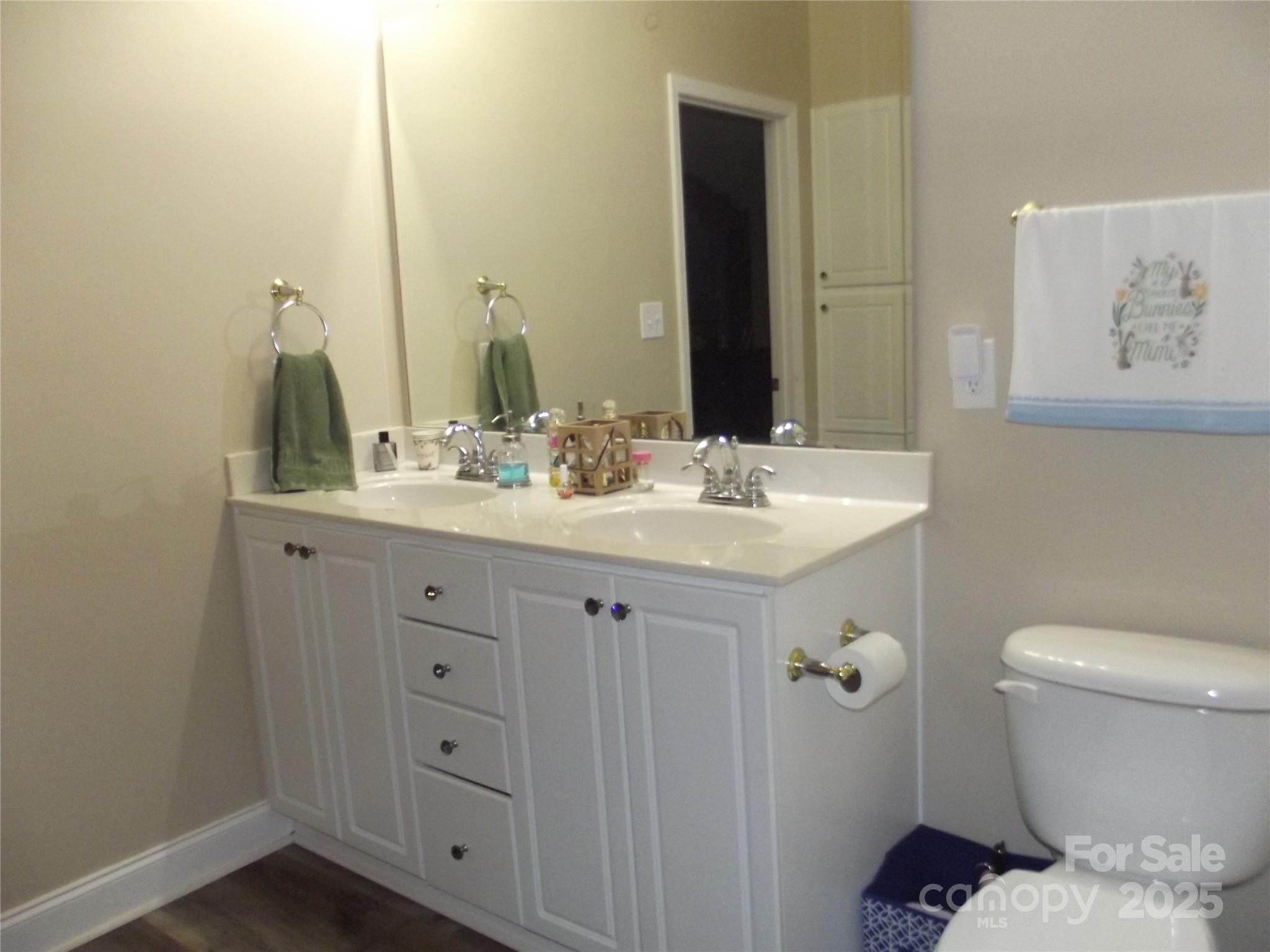 oak Ridge Townhomes - Residential