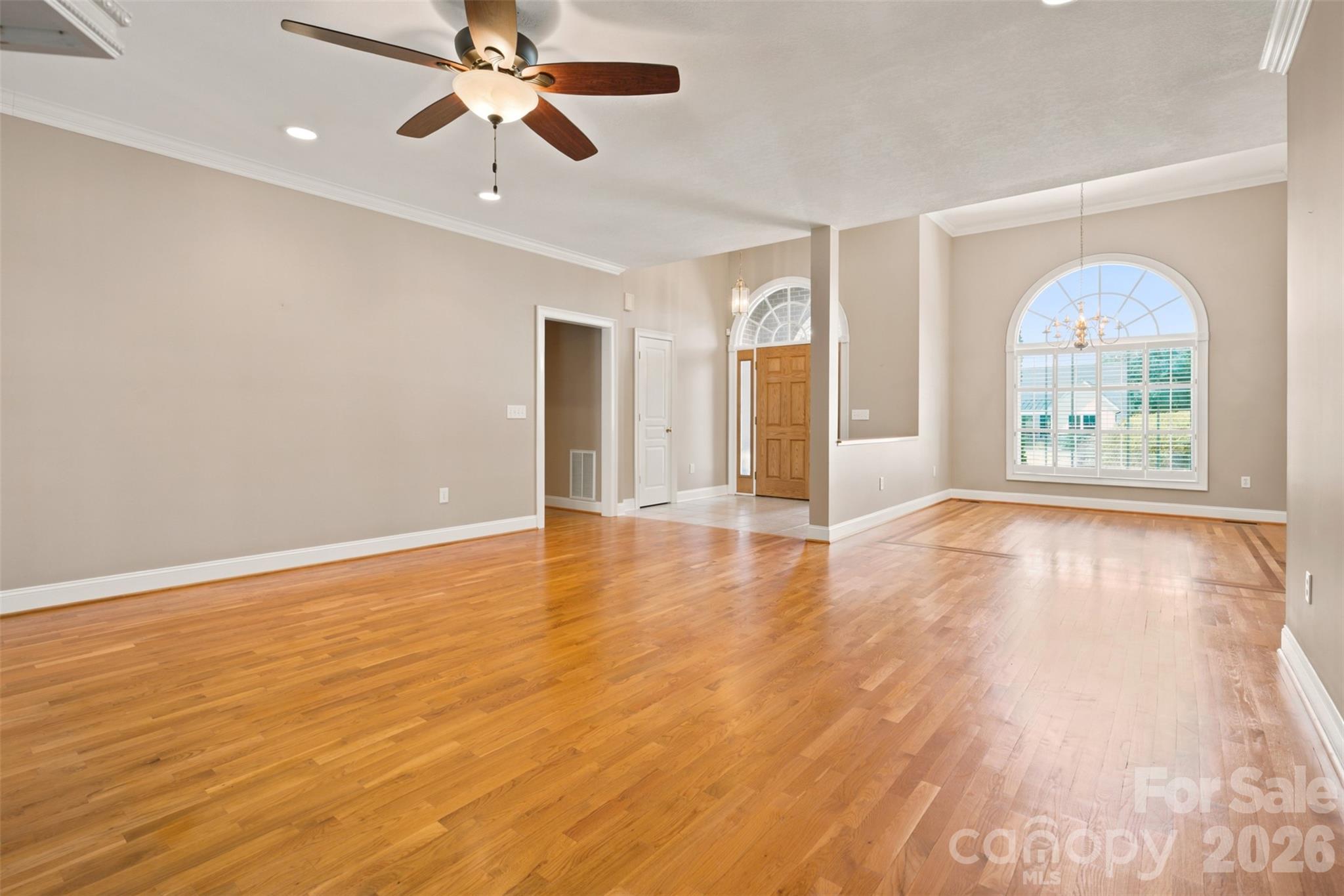 Crescent Links - Residential