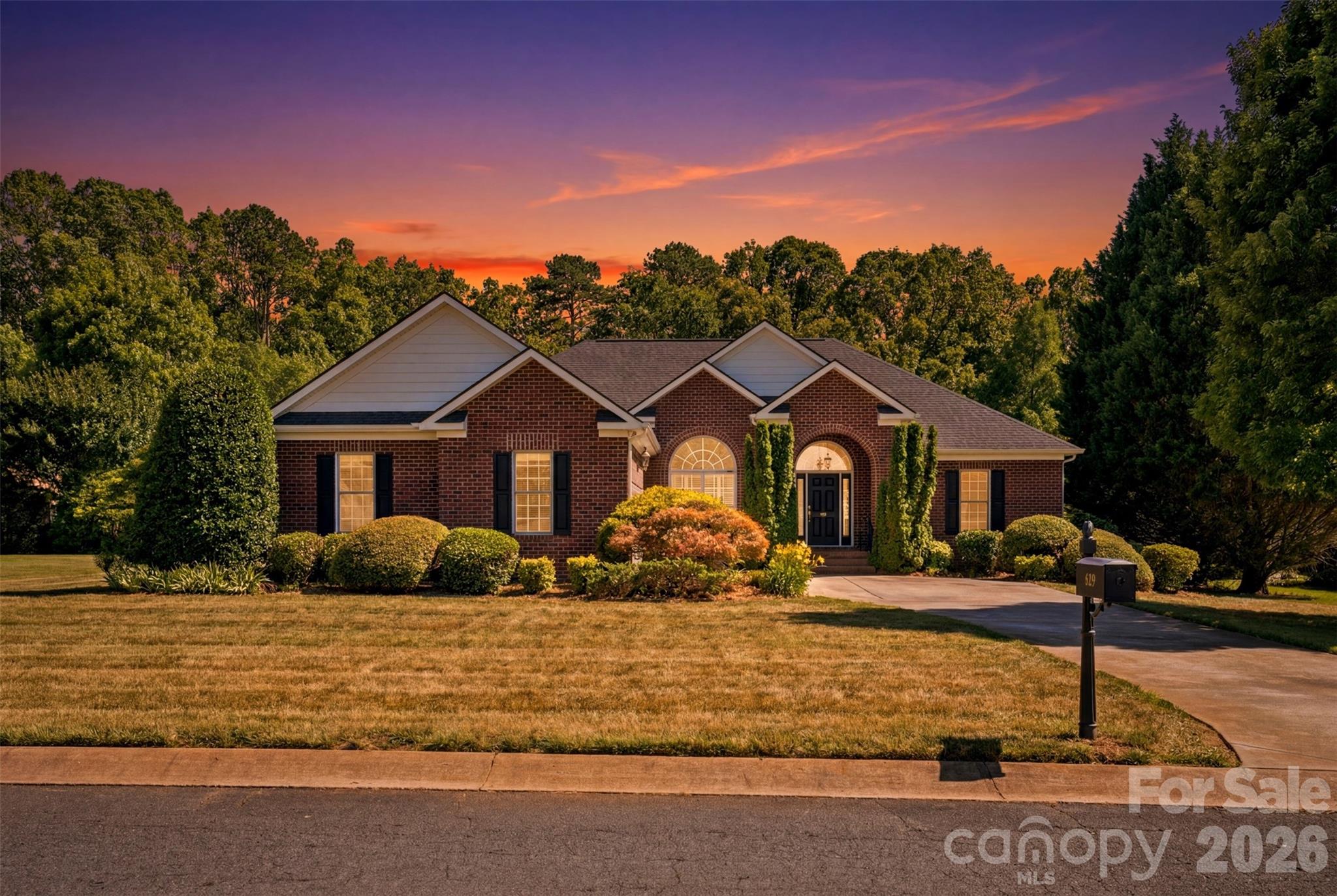Crescent Links - Residential