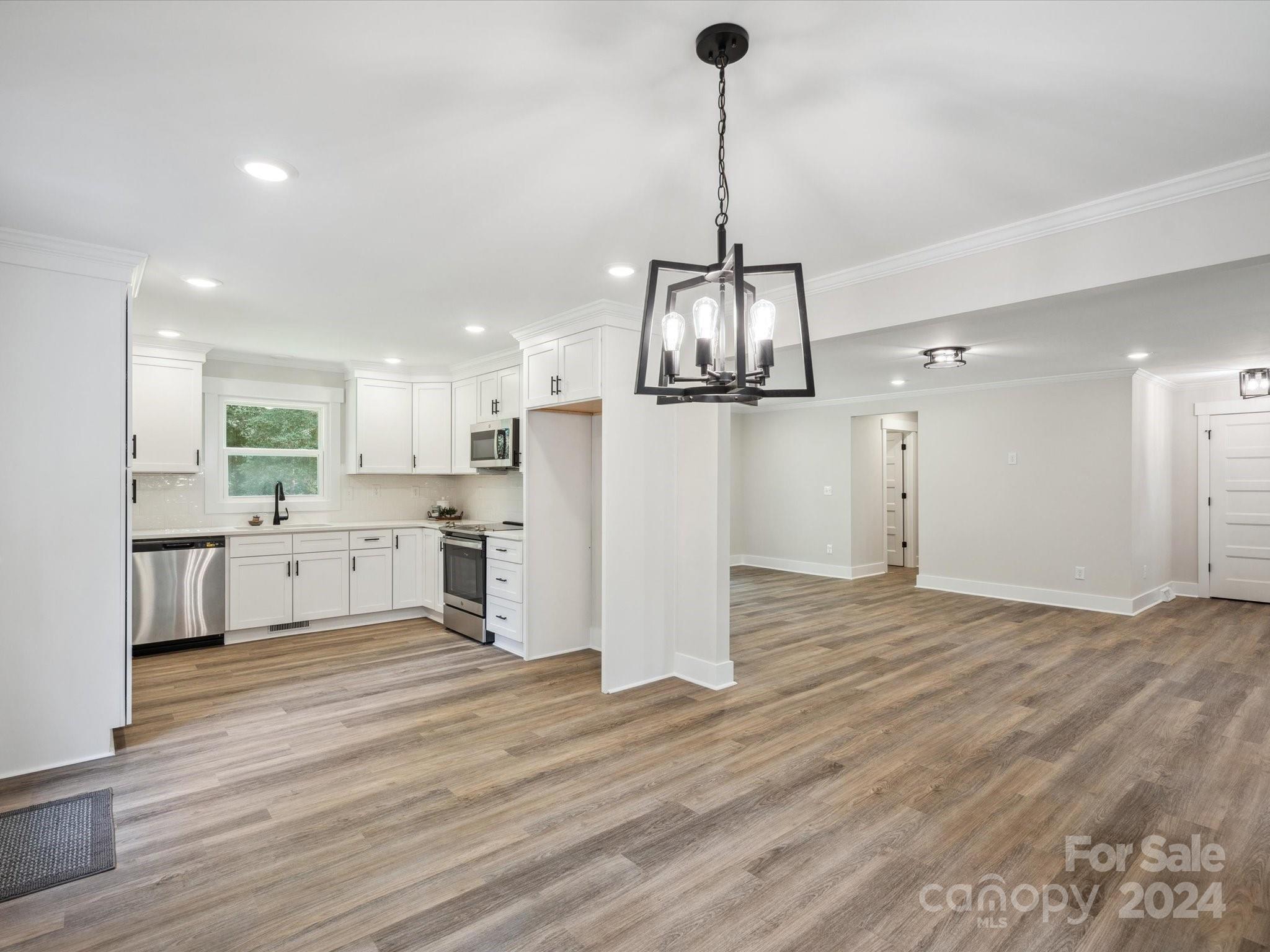Ragin Estates - Residential