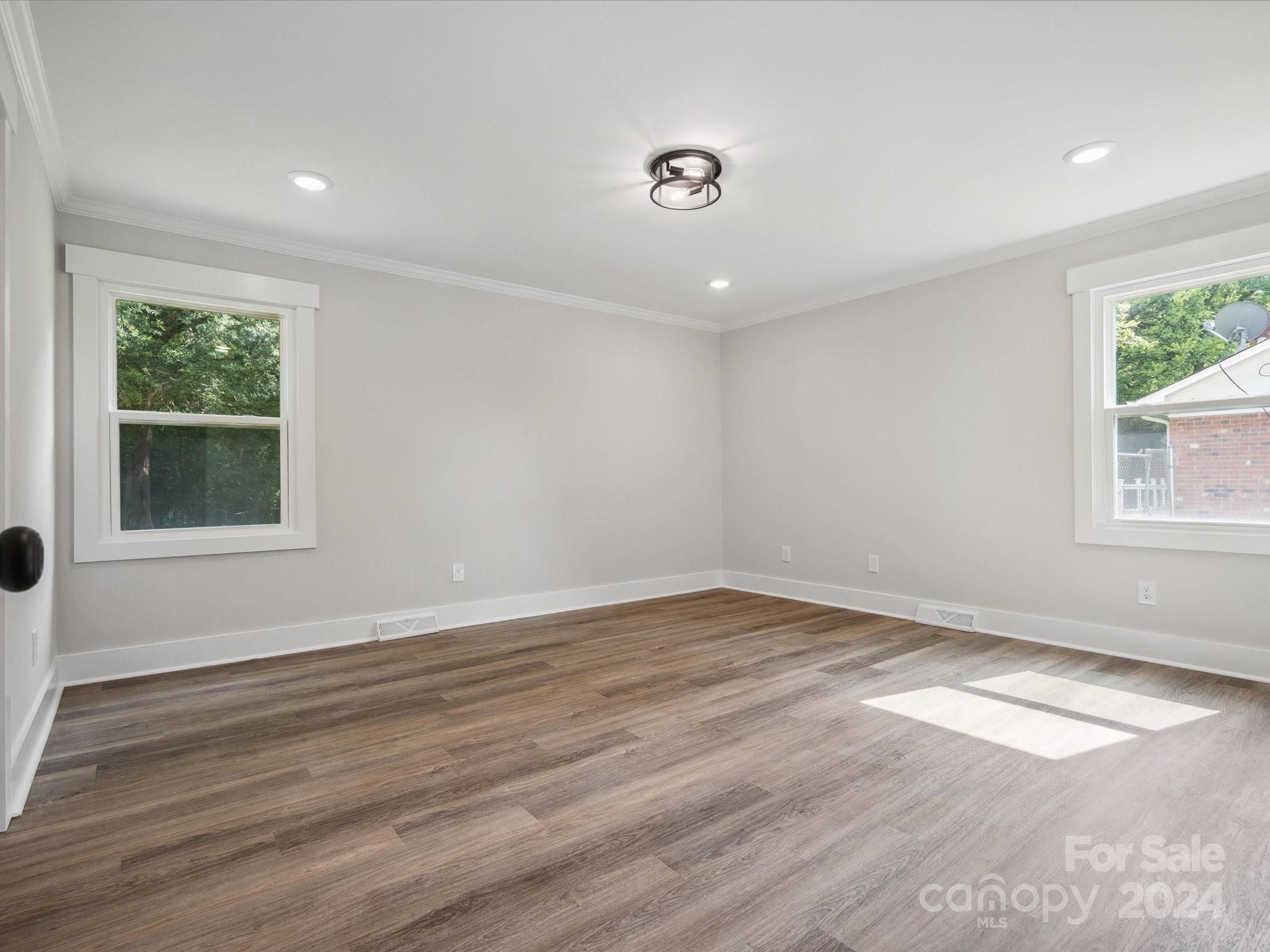 Ragin Estates - Residential