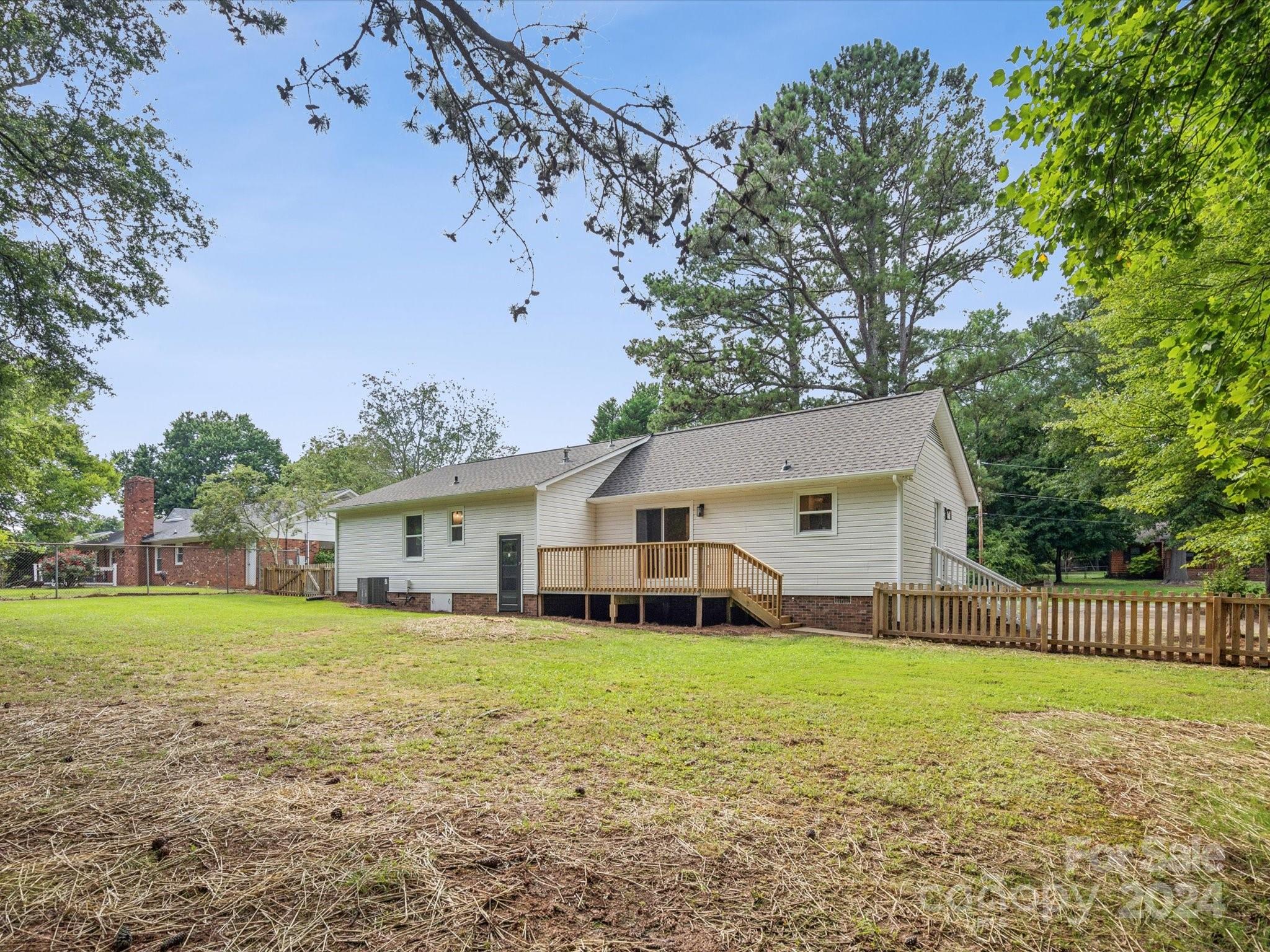 Ragin Estates - Residential