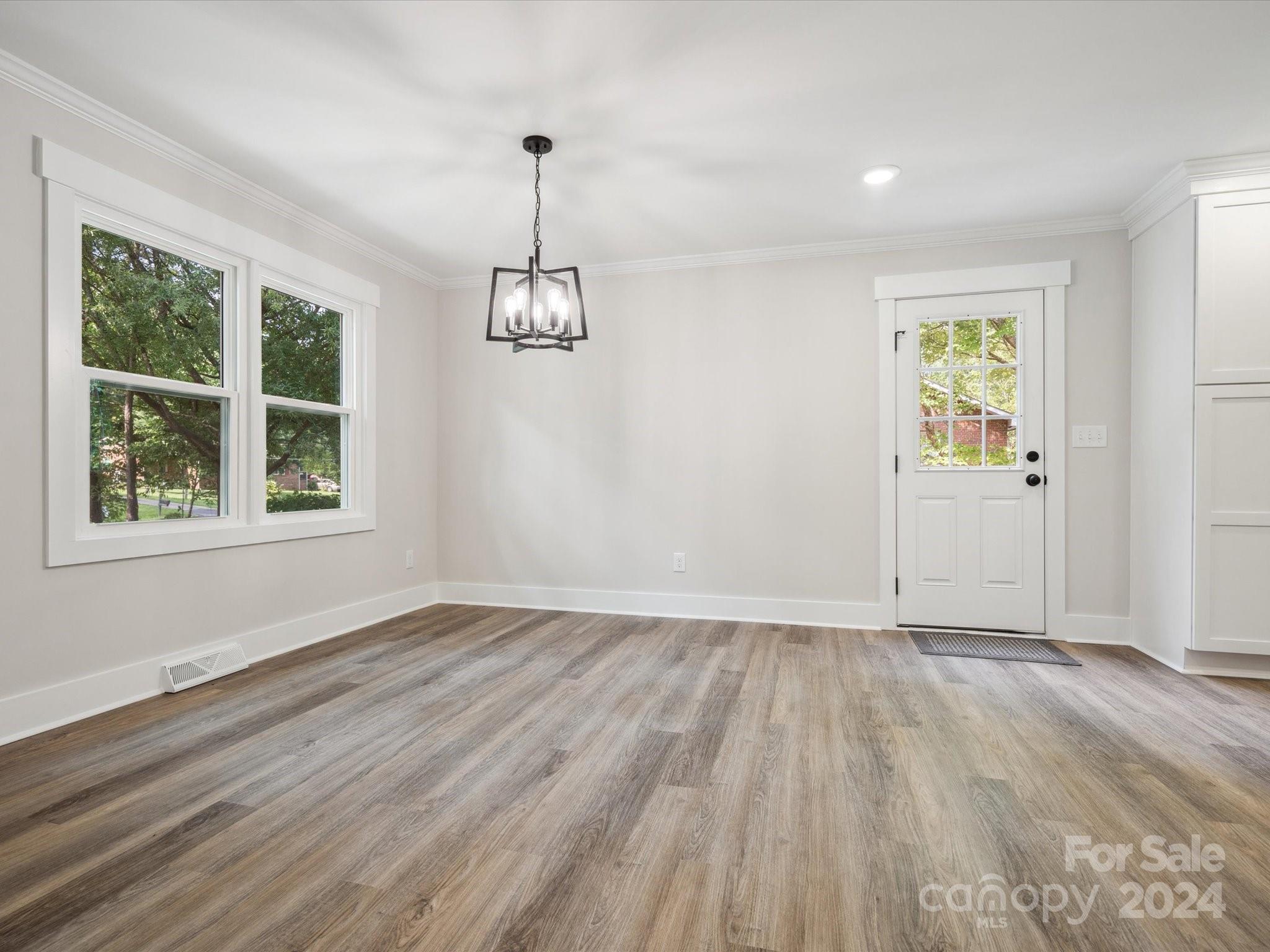 Ragin Estates - Residential