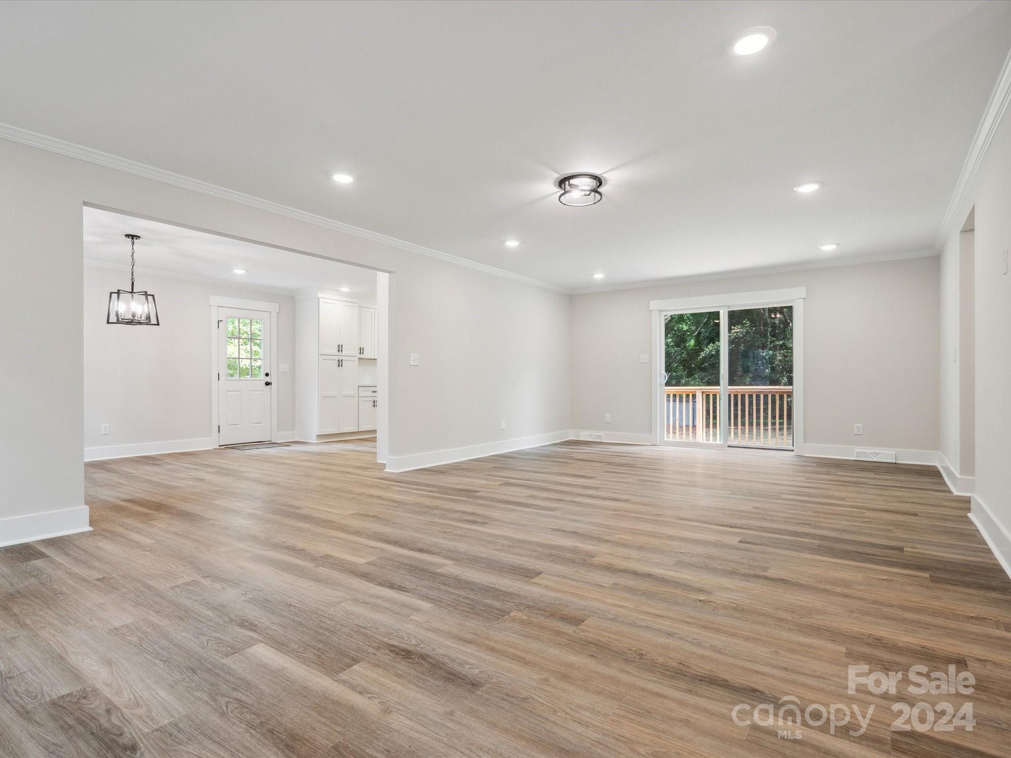 Ragin Estates - Residential