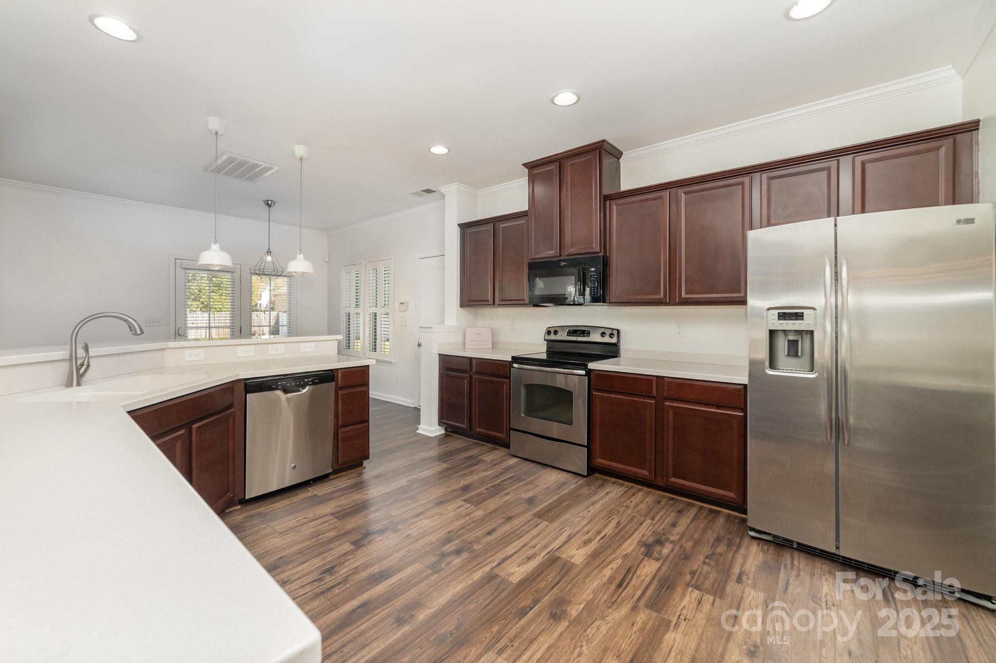 Laurel Park - Residential