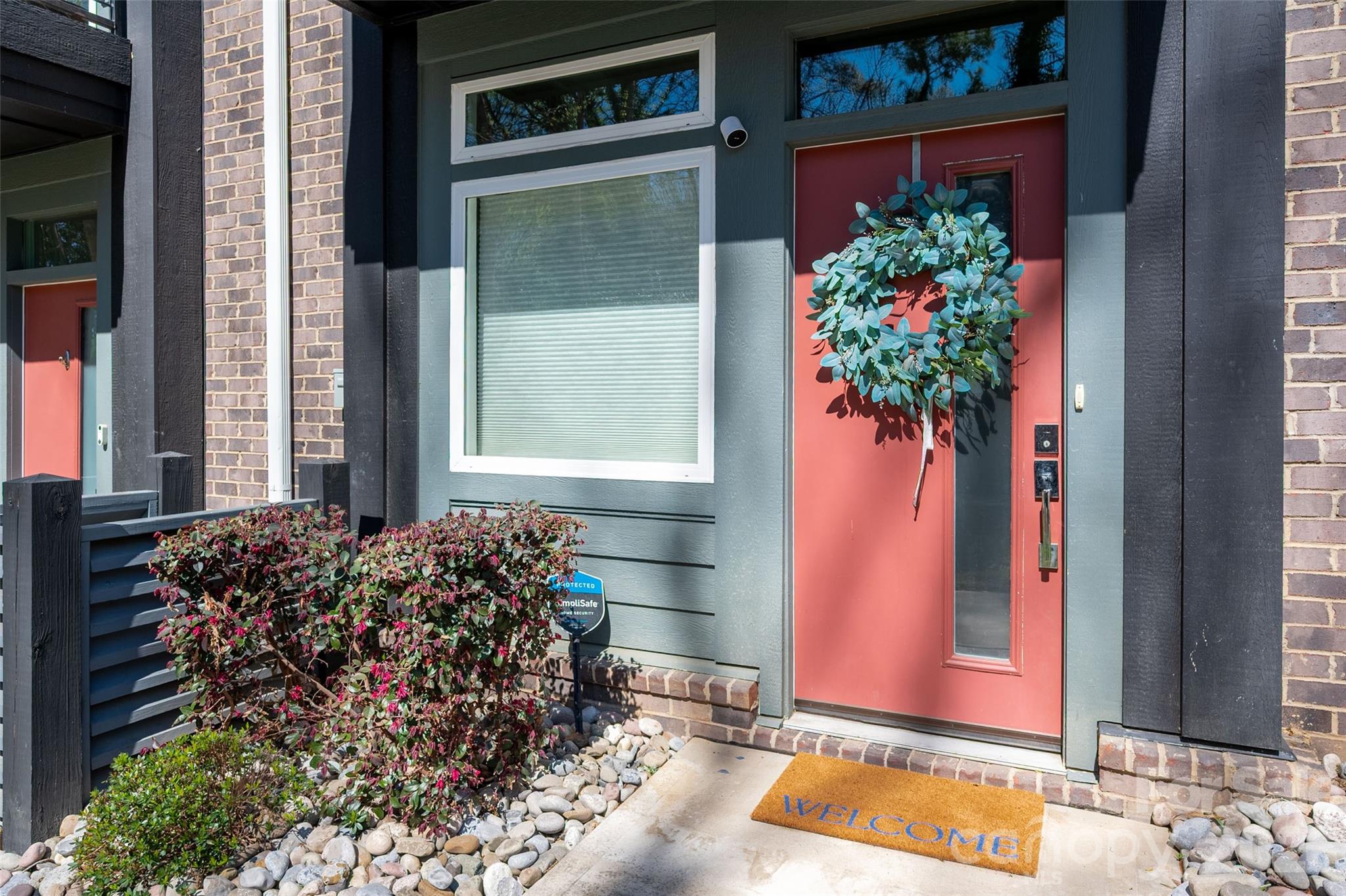 SELLERS NOW OFFERING ONE YEAR OF HOA FEES PAID!! (That's a $3,000+ value!)
Beautiful, light filled, 3-story townhome built in 2022 in a prime location just west of Uptown Charlotte in Seversville. The main living level features an open-concept kitchen equipped with stainless steel appliances, electric range, bright white cabinetry, granite countertops, and a large island. Sliding glass doors open to a private terrace off the kitchen. Living room and half bath complete the main level. The 3rd level features the primary suite with ensuite bath featuring a double vanity with quartz countertop, tile floor, and fully tiled shower. The second bedroom also has an ensuite bath and a walk-in closet. 2-car tandem garage on ground floor. Front entryway faces newly enhanced greenspace with community Dog Park Pavilion just a few steps away. There is so much to enjoy close by - Stewart Creek Greenway, Martin Luther King Park and Seversville Park are a short walk down the street; Town Brewing and many restaurants are walkable or bikeable; convenient street car stop is just a couple of blocks away.
HOA fees cover water/sewer, trash/recycling, exterior of home and lawn maintenance.