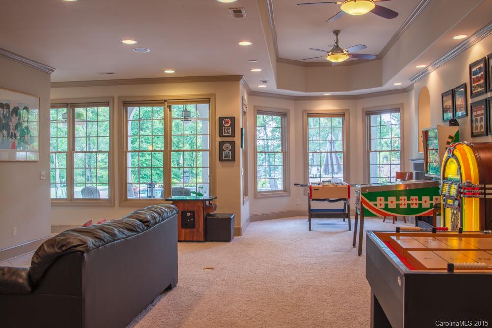 Liberty Hill Pointe - Residential