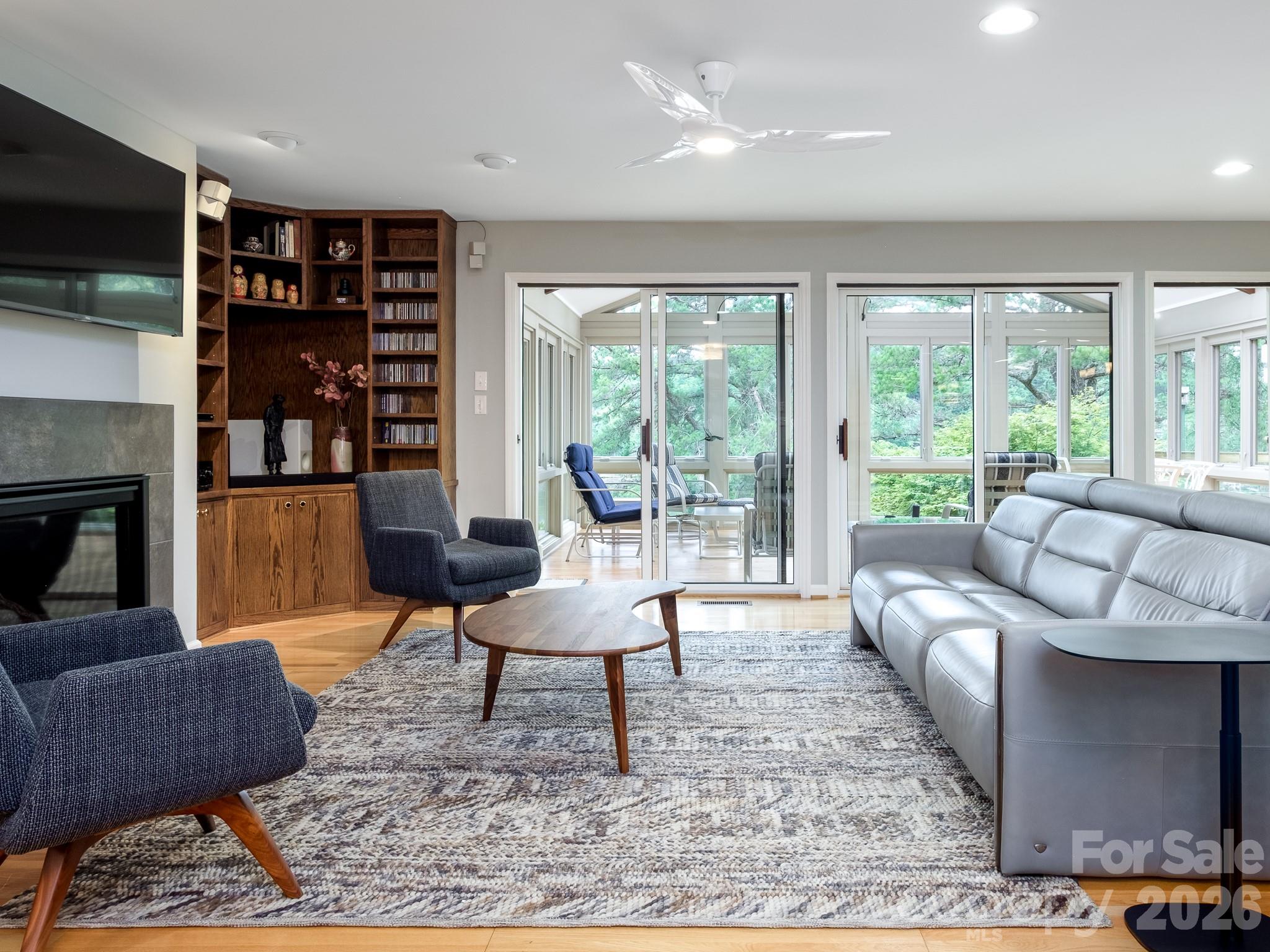 Connestee Falls - Residential