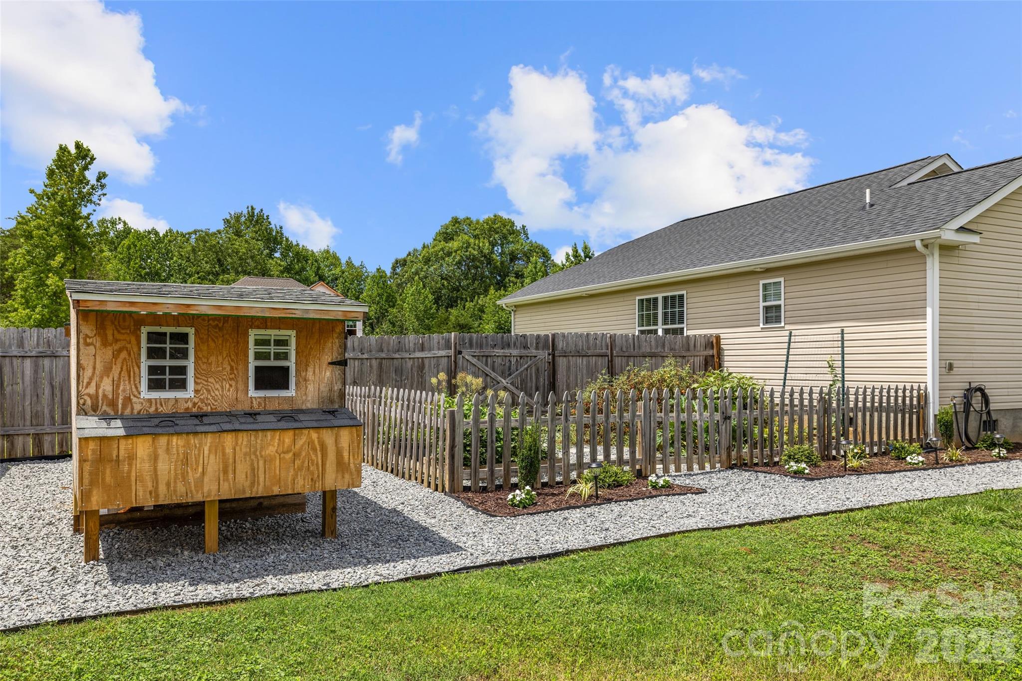 Planters Ridge - Residential