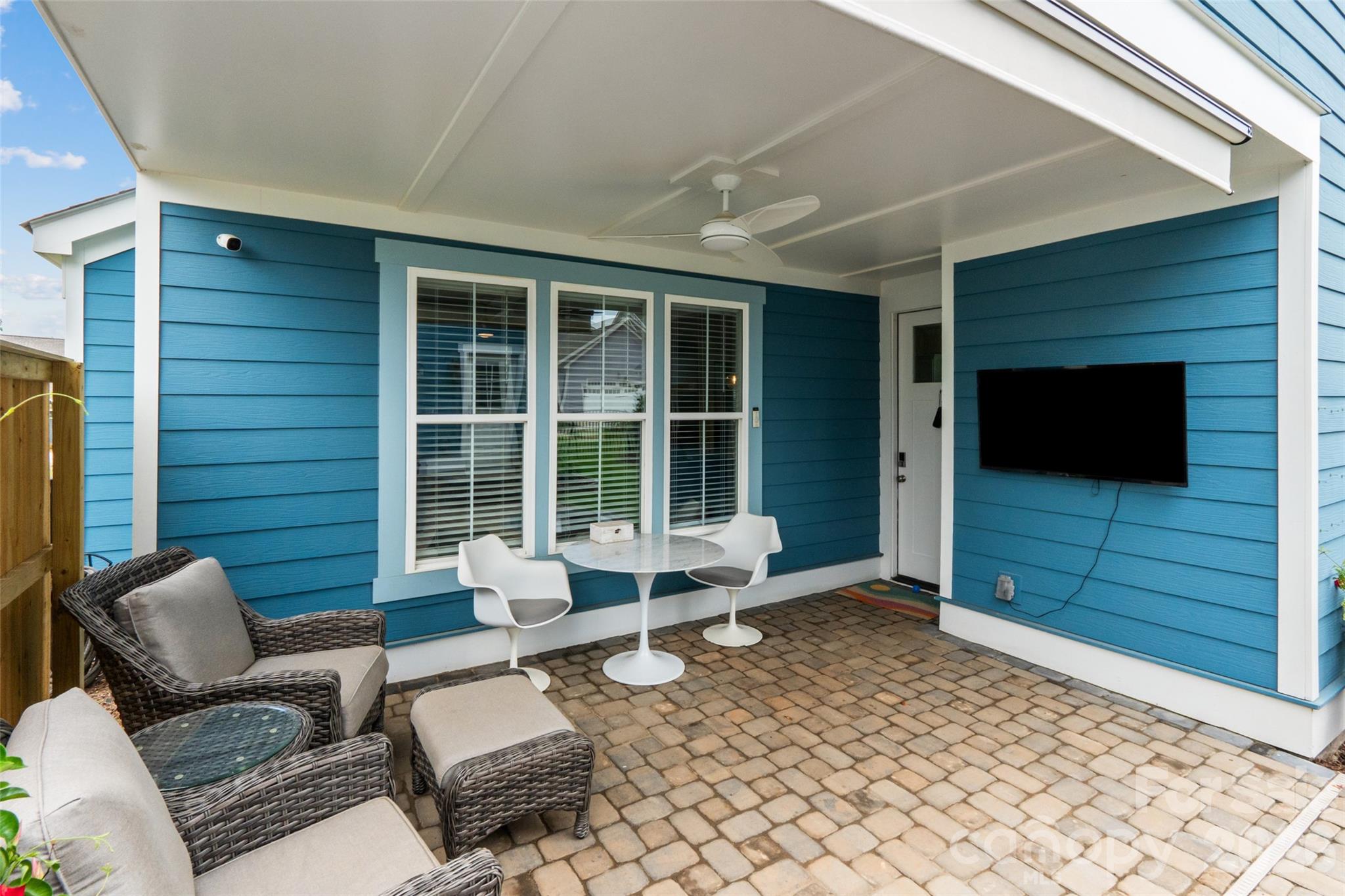 Riverwalk - Residential