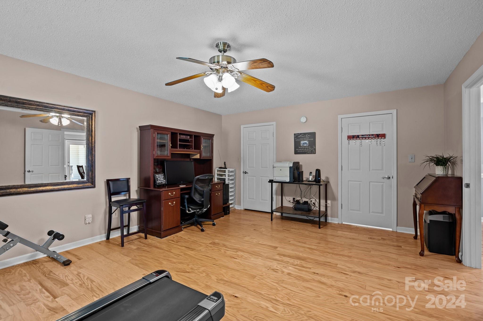 Hickory Ridge - Residential