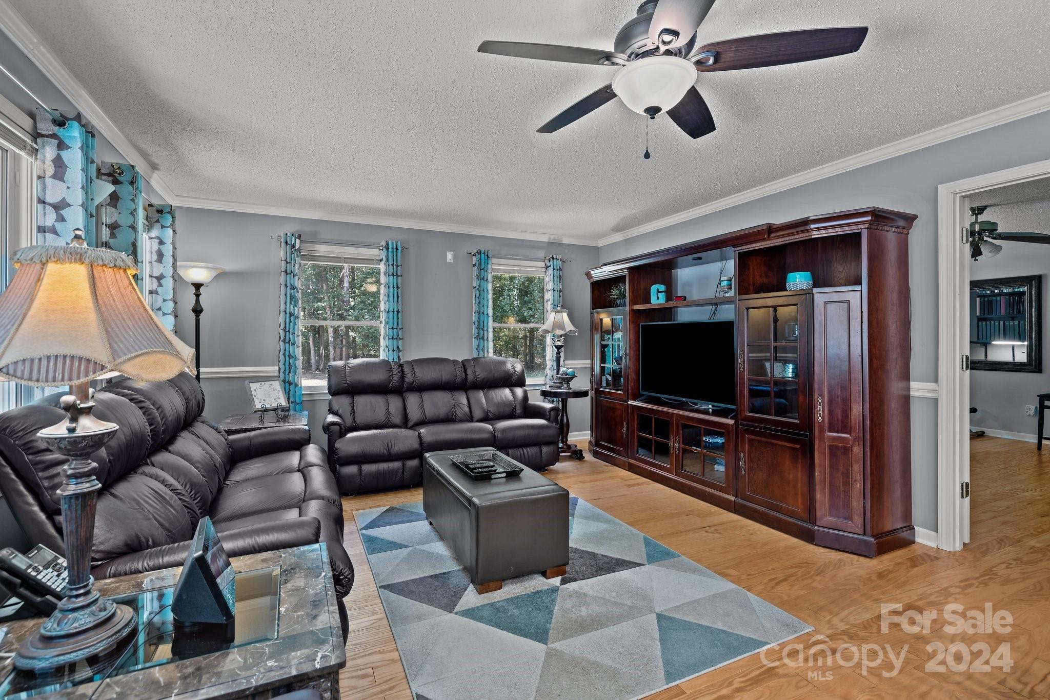 Hickory Ridge - Residential