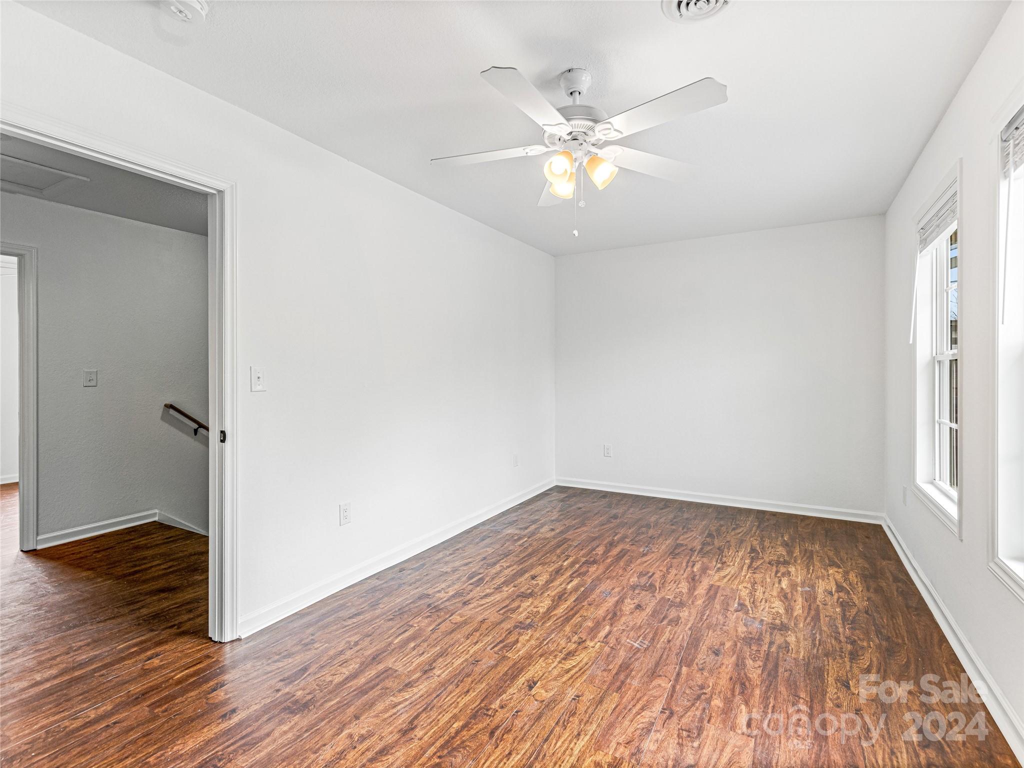 King's Court - Residential