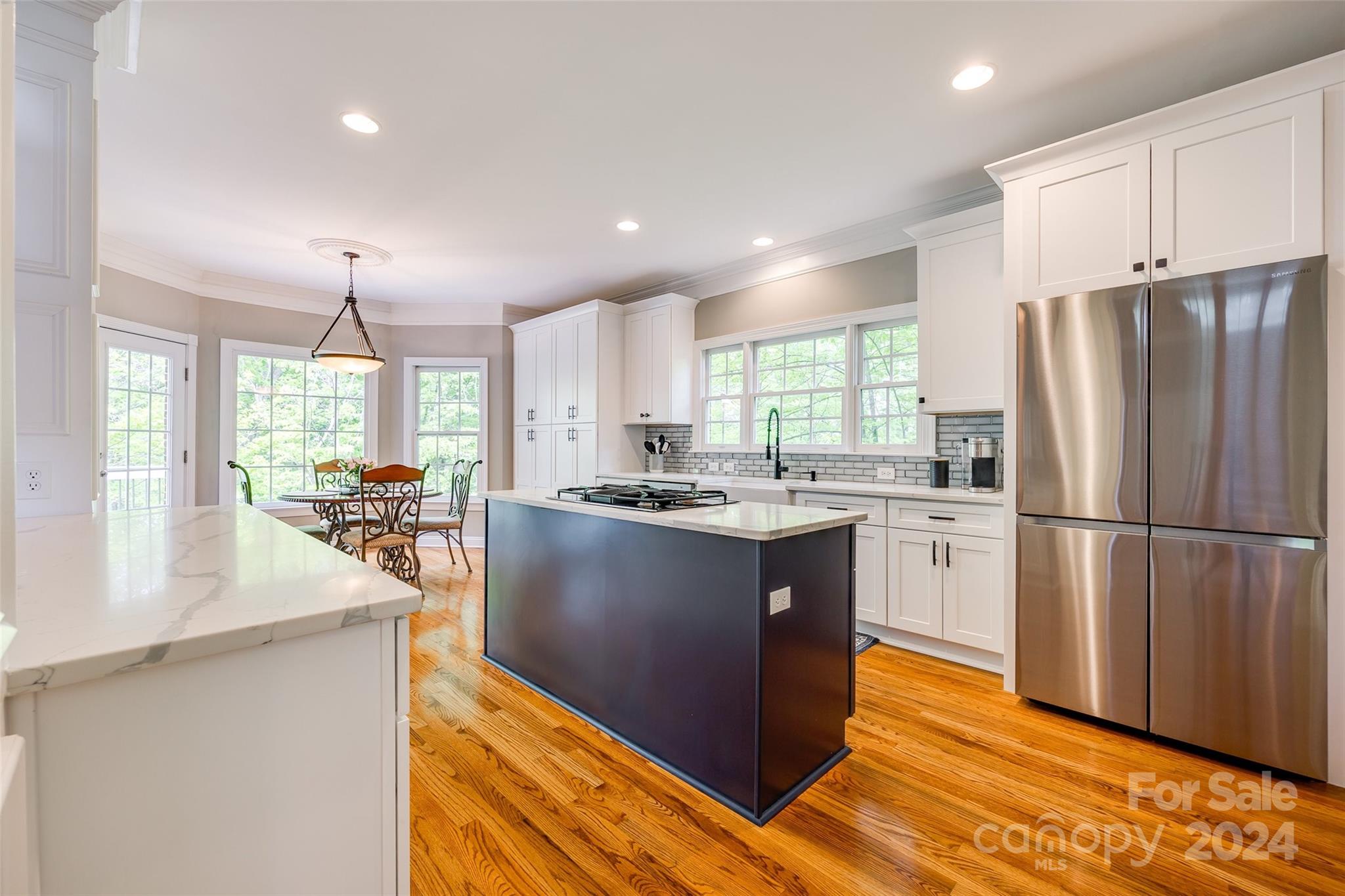 Lake Shore - Residential