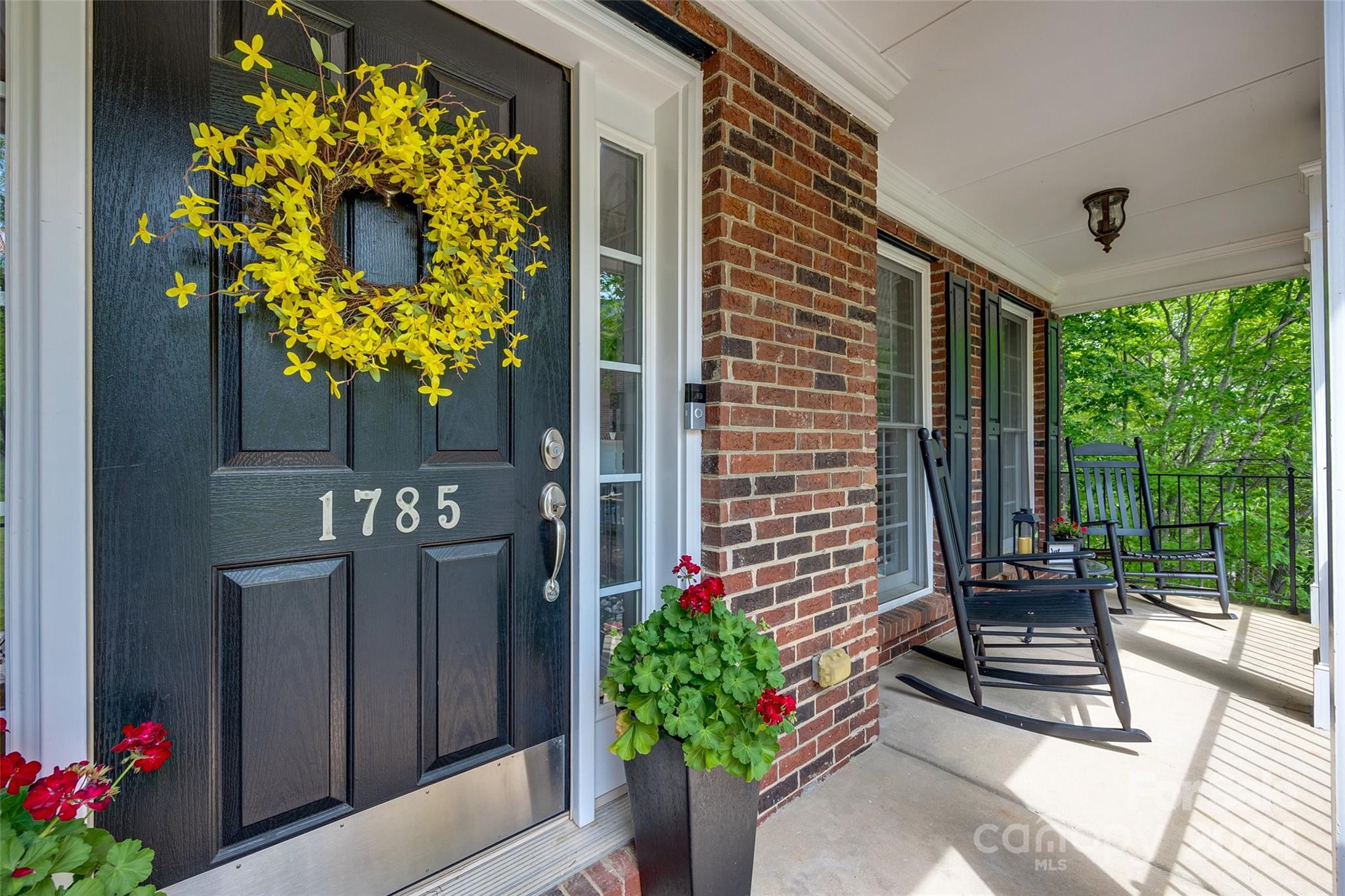 Lake Shore - Residential