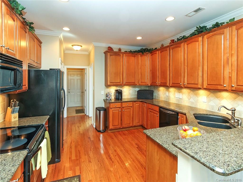 Seven Oaks - Residential