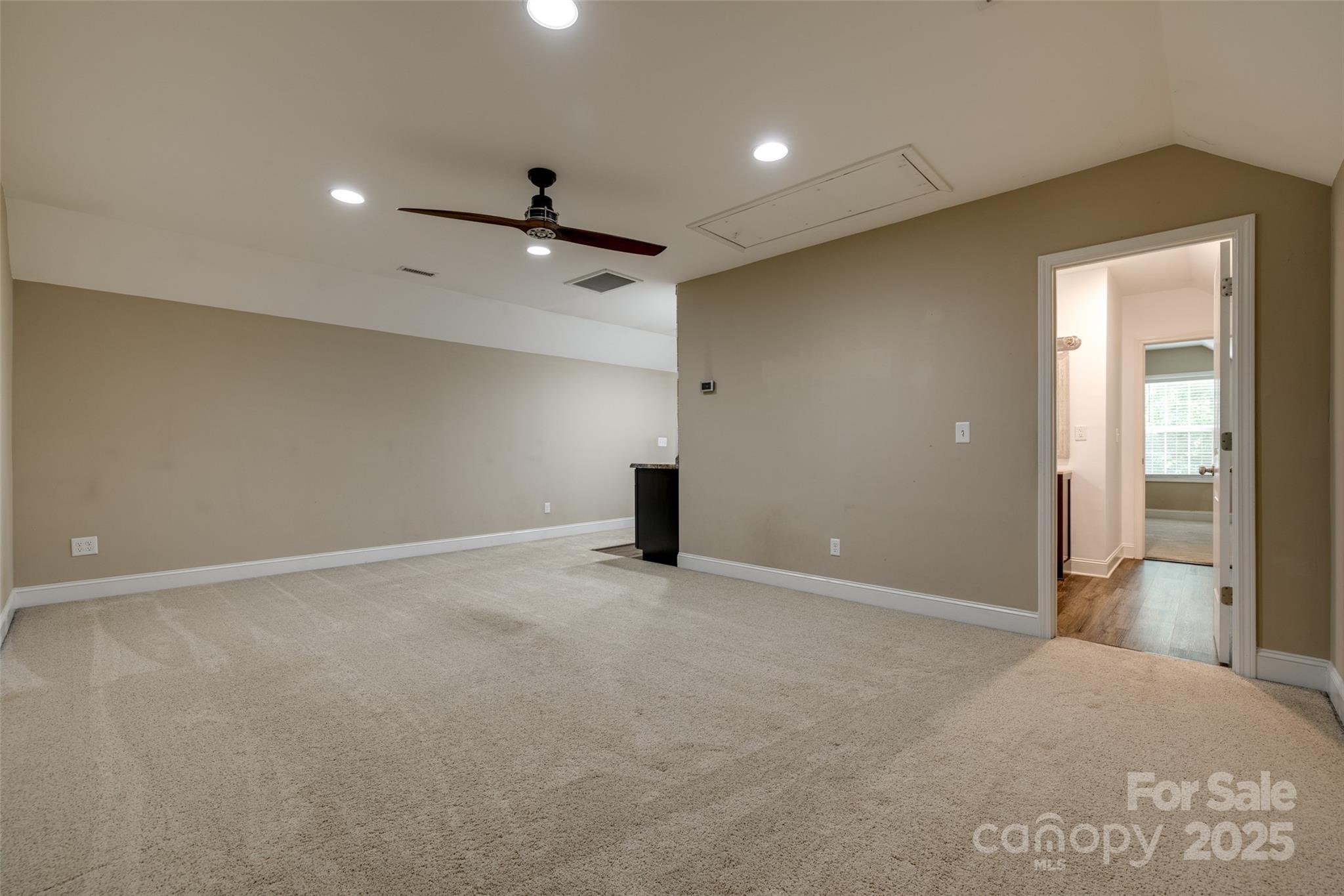 Caroland Acres - Residential