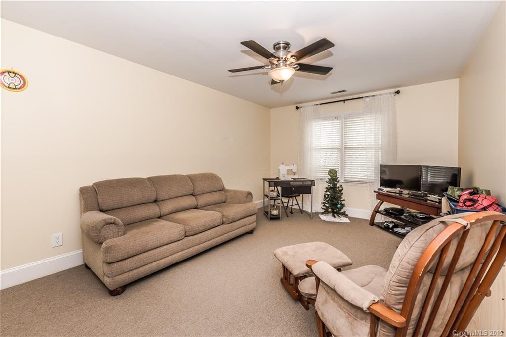 Beacon Knoll - Residential