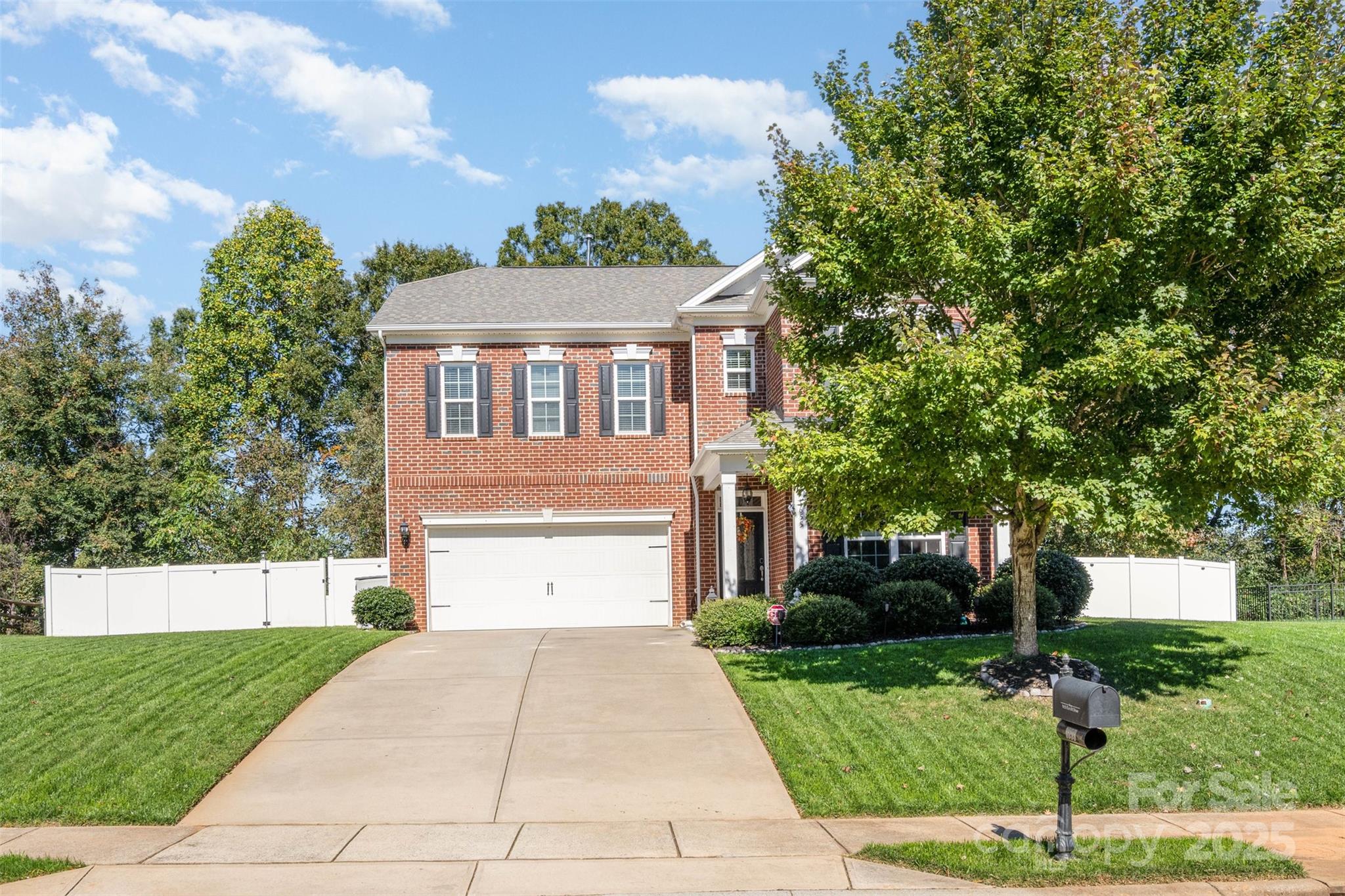 Stoneridge Lakes - Residential