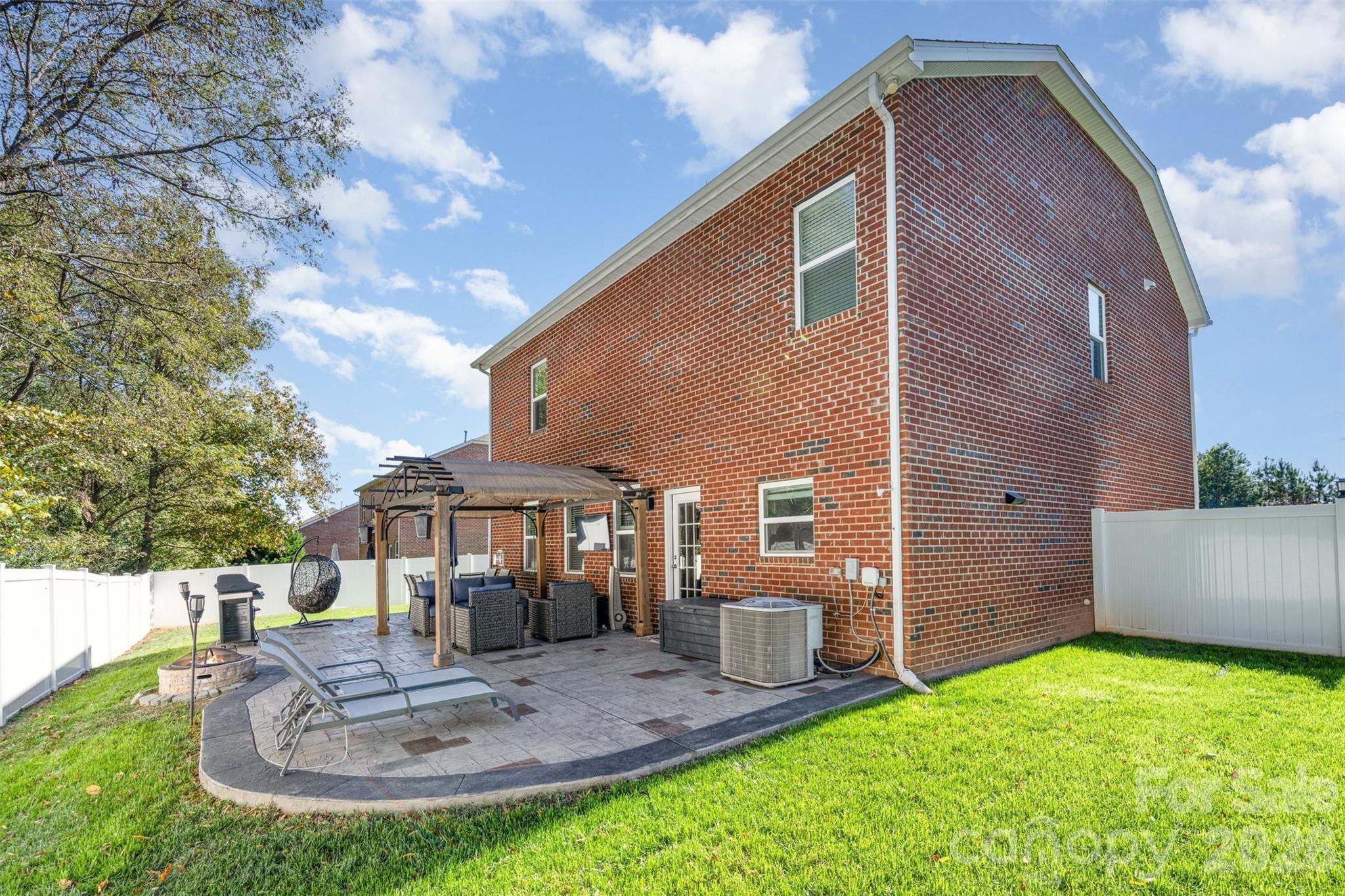 Stoneridge Lakes - Residential