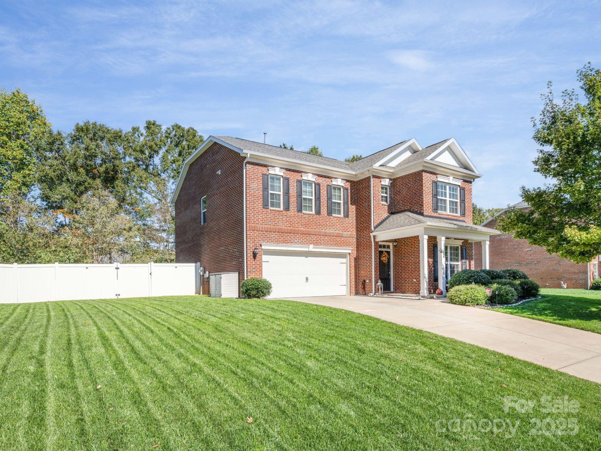 Stoneridge Lakes - Residential