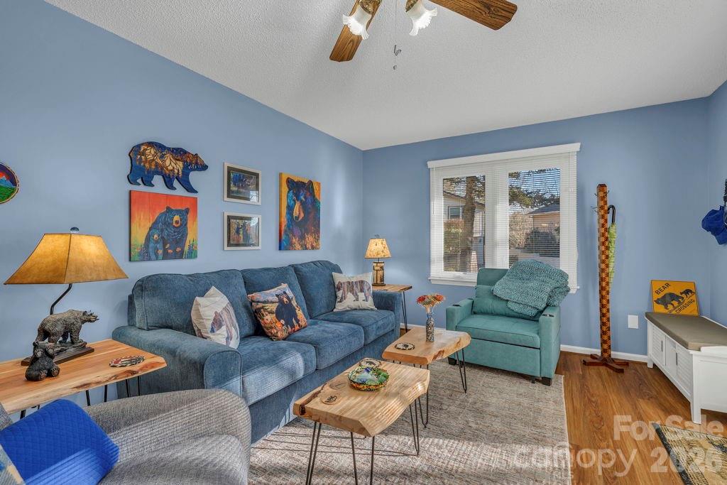 Linville Land Harbor - Residential