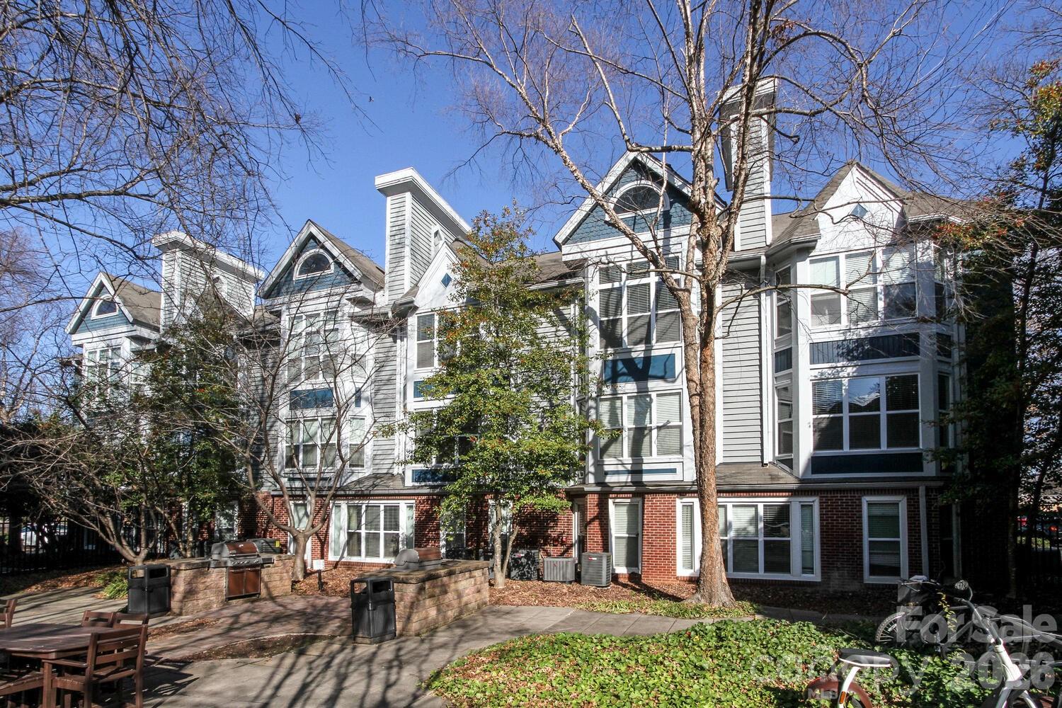 The Fourth Ward Square - Residential