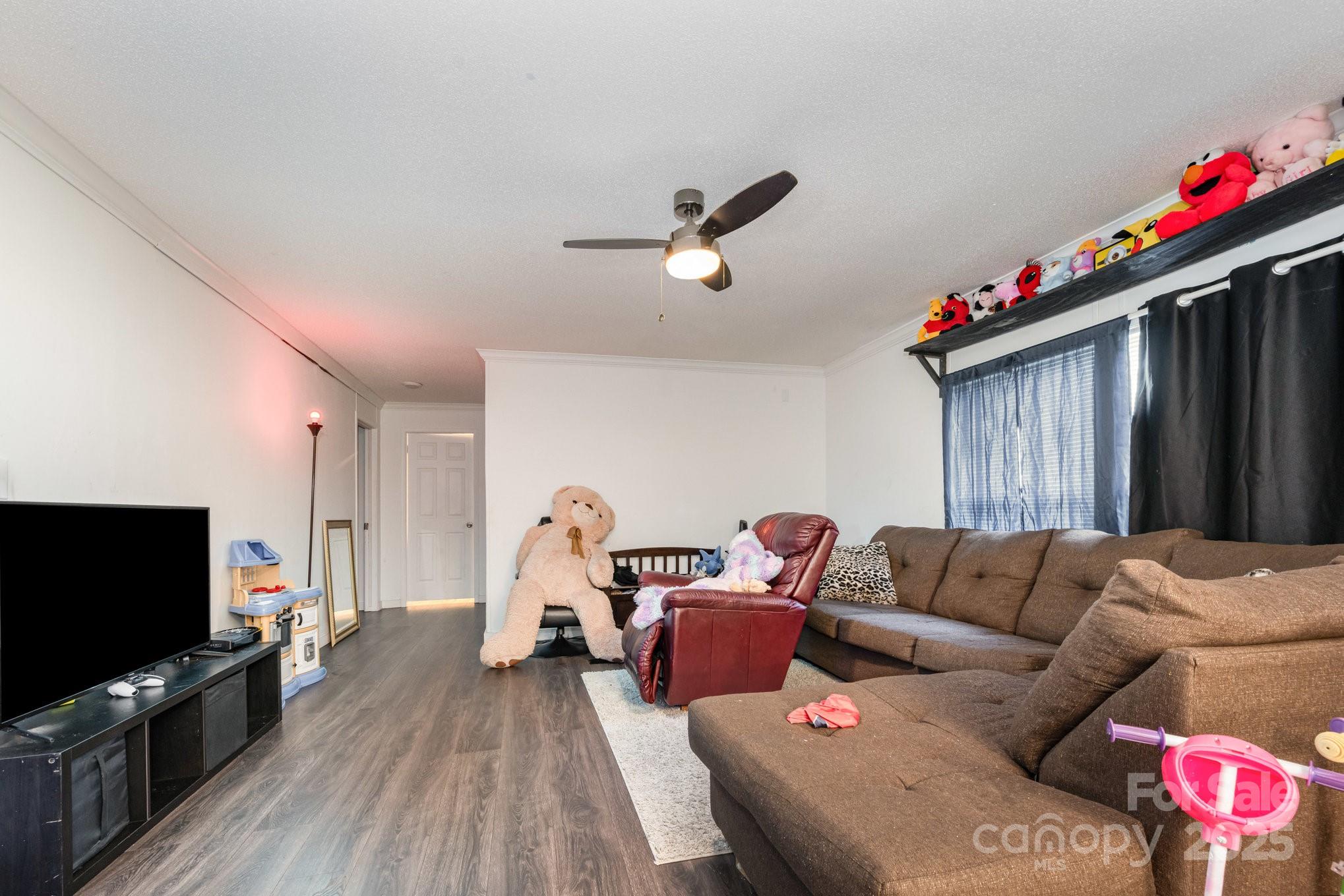 Lynn Ridge - Residential