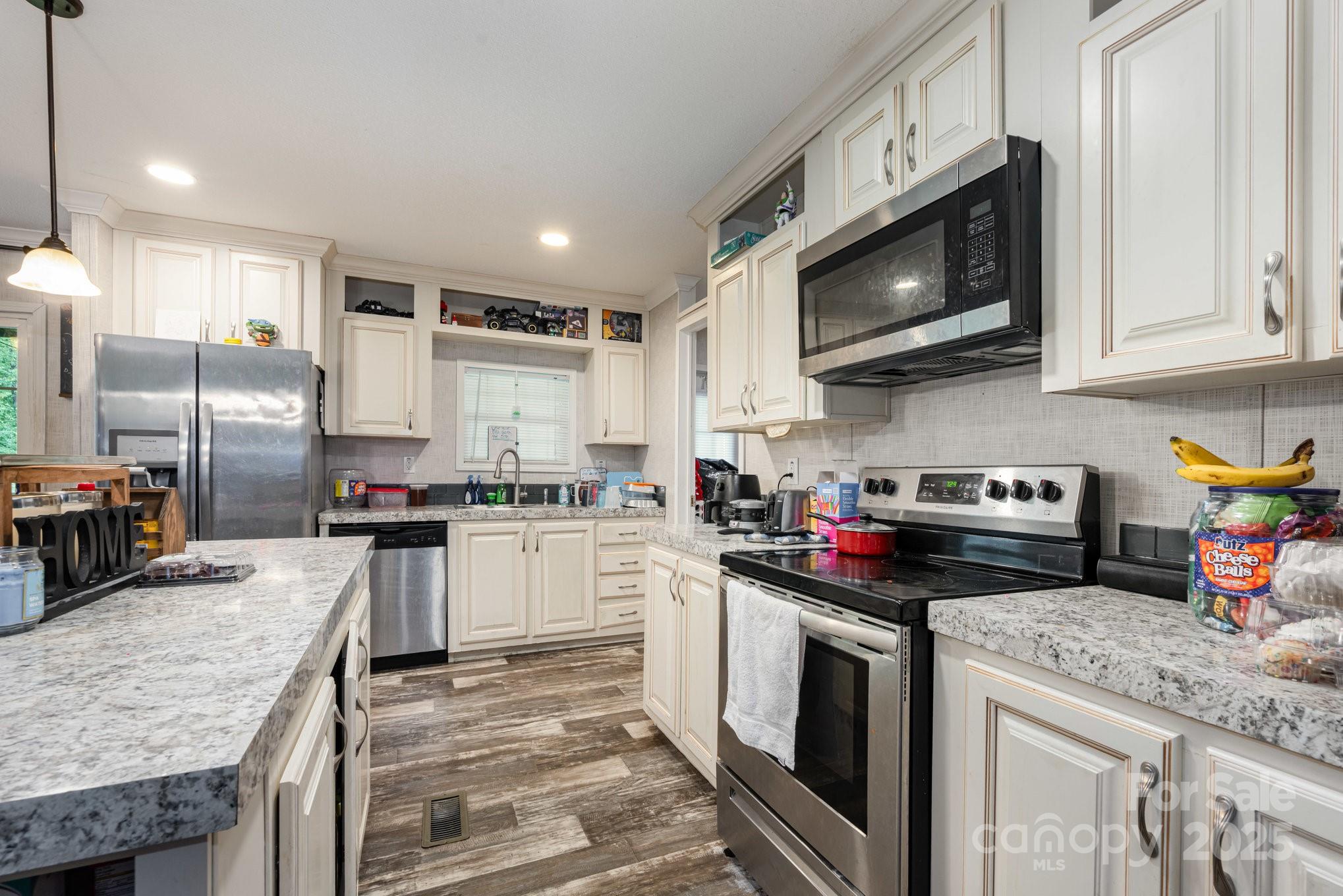 Lynn Ridge - Residential